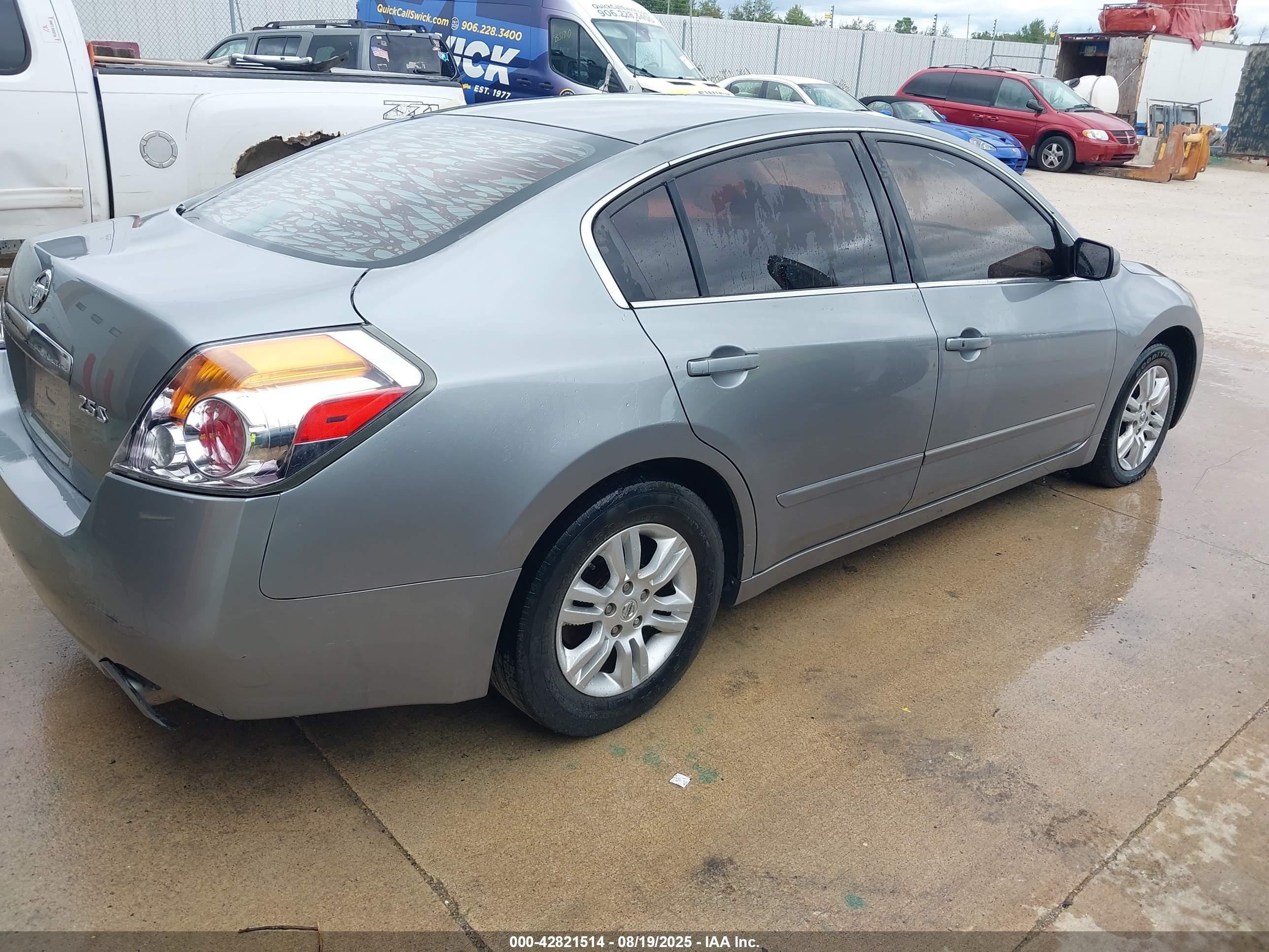 2008 Nissan Altima 2.5 S Silver vin: 1N4AL21E98C230251
