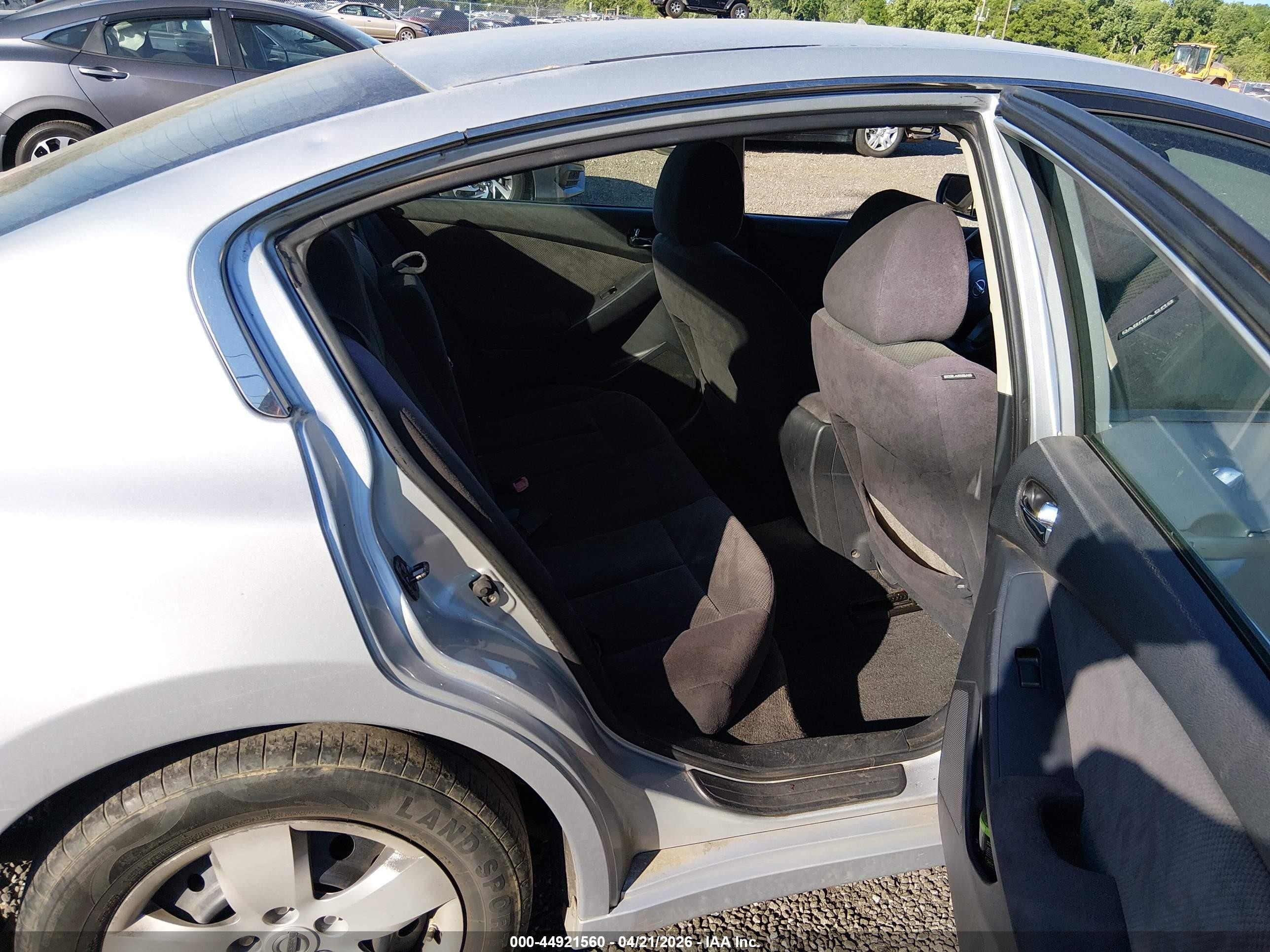 2008 Nissan Altima 2.5 S Серебряный vin: 1N4AL21E98C285105