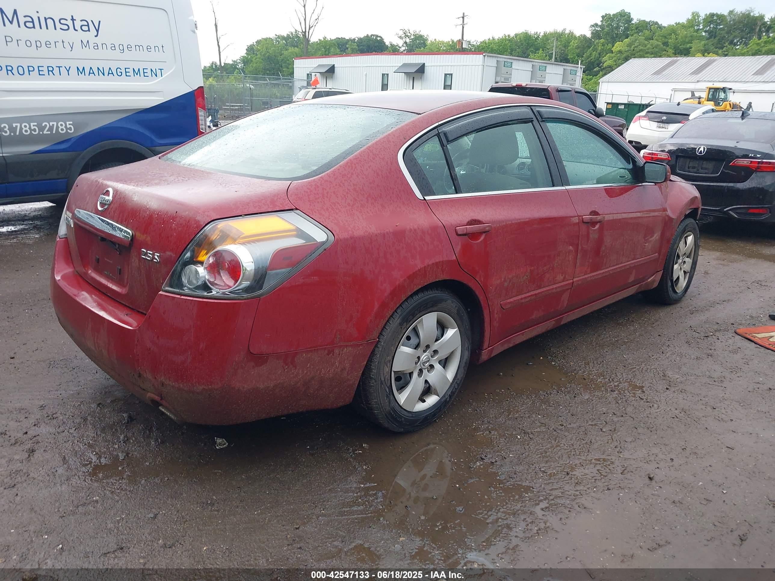 2008 Nissan Altima 2.5 S Red vin: 1N4AL21E98N425142