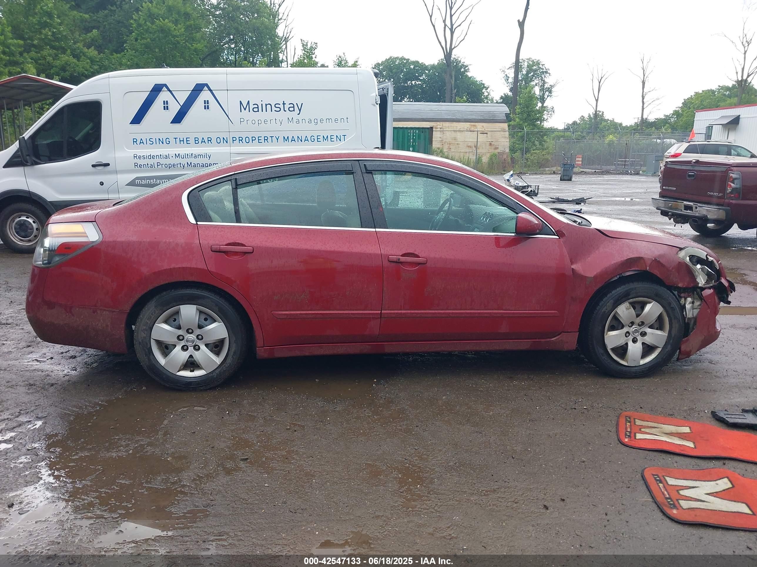 2008 Nissan Altima 2.5 S Red vin: 1N4AL21E98N425142