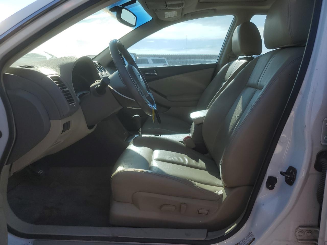 2008 Nissan Altima 2.5 Белый vin: 1N4AL21E98N536290