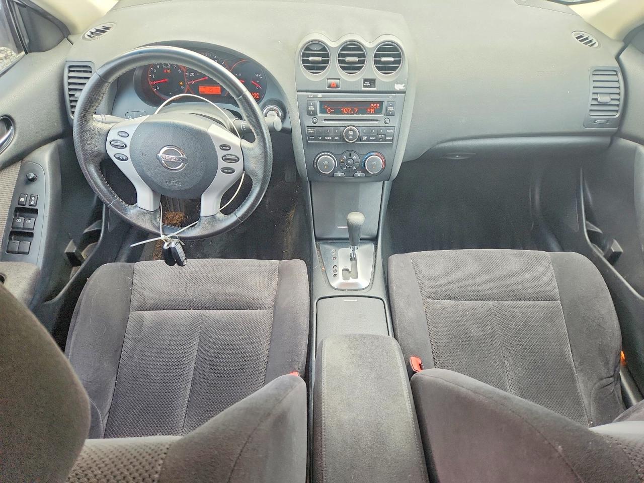 2009 Nissan Altima 2.5 Белый vin: 1N4AL21E99C102500