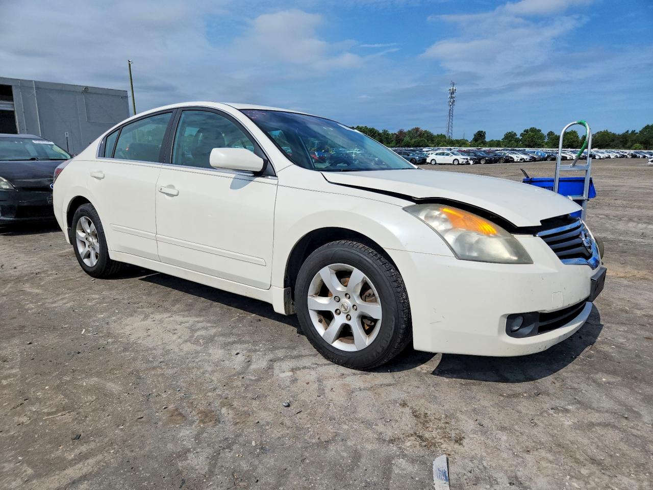 2009 Nissan Altima 2.5 Белый vin: 1N4AL21E99C135545