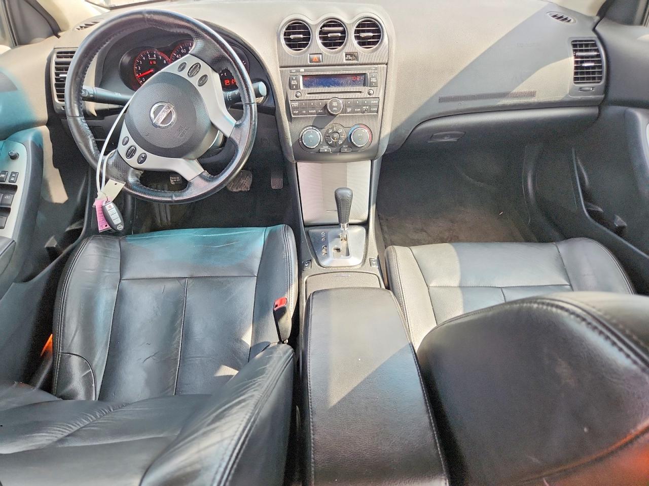2009 Nissan Altima 2.5 Белый vin: 1N4AL21E99C135545
