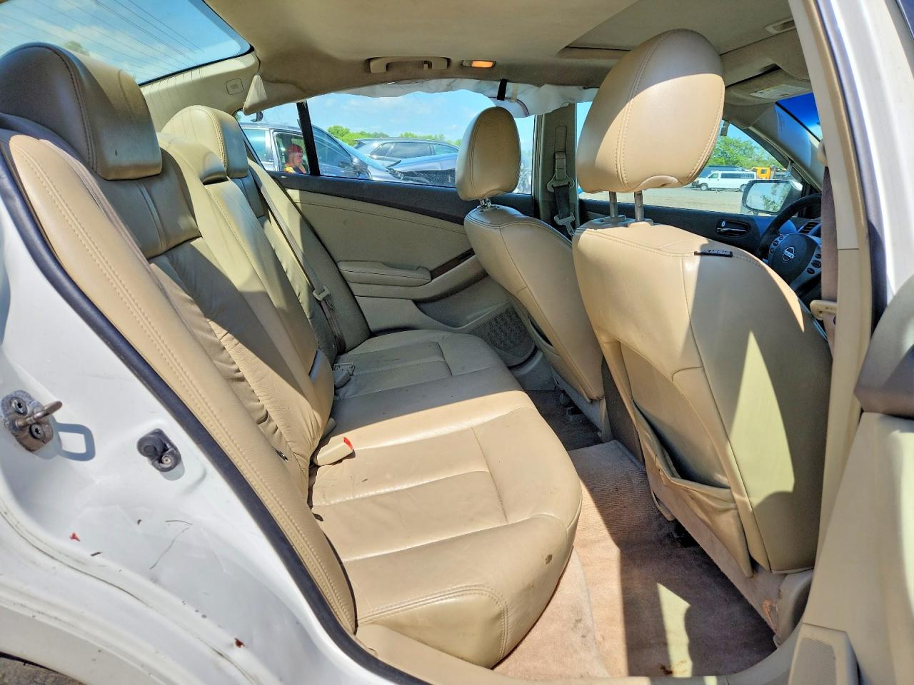 2009 Nissan Altima 2.5 White vin: 1N4AL21E99N456473