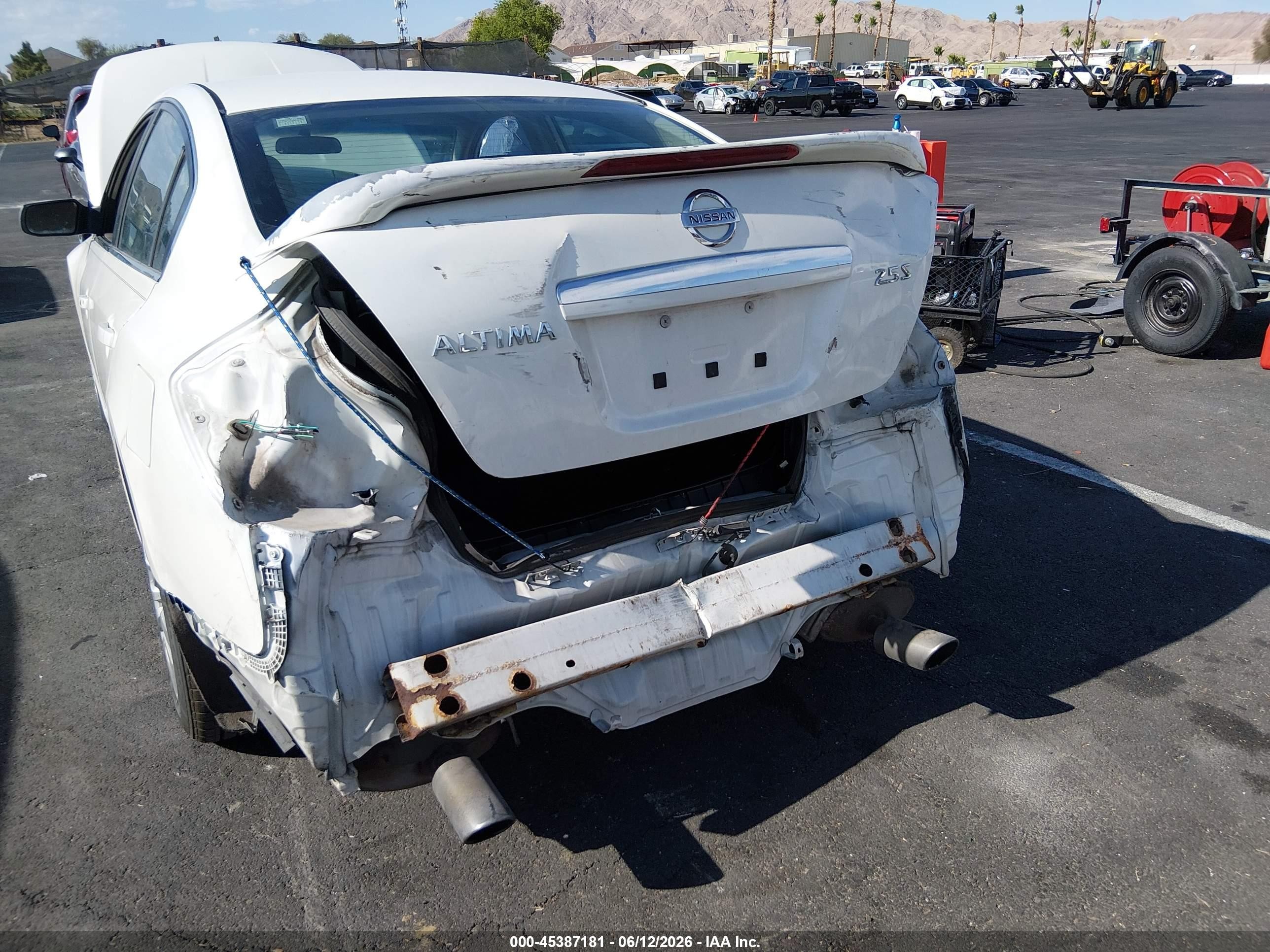 2009 Nissan Altima 2.5 S White vin: 1N4AL21E99N480370