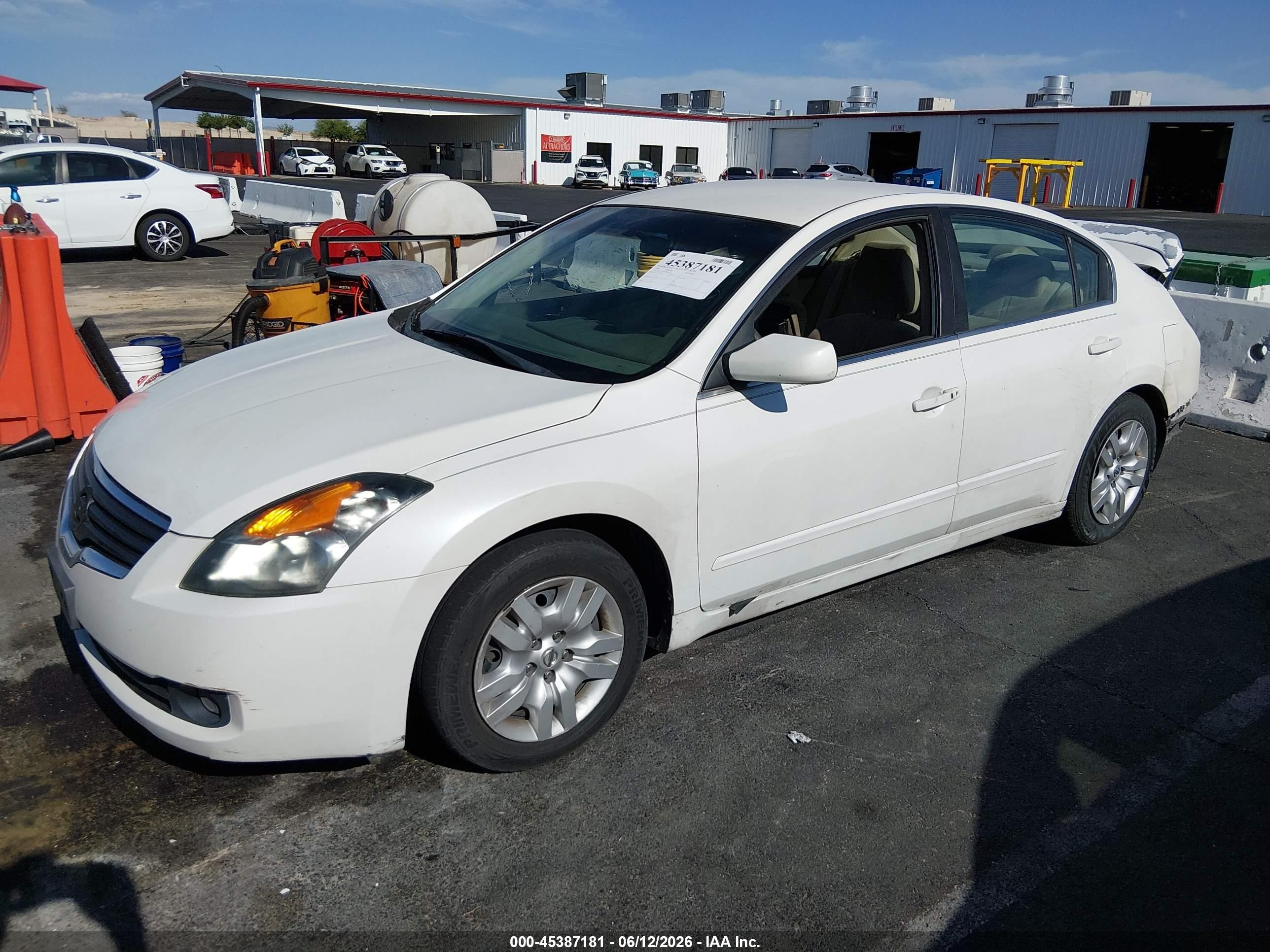 2009 Nissan Altima 2.5 S White vin: 1N4AL21E99N480370