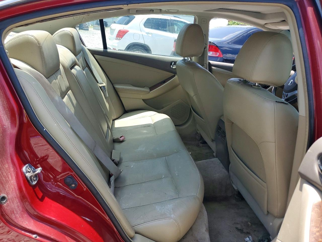 2007 Nissan Altima 2.5 Red vin: 1N4AL21EX7C155994