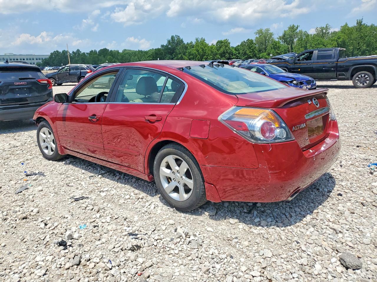 2007 Nissan Altima 2.5 Red vin: 1N4AL21EX7C155994
