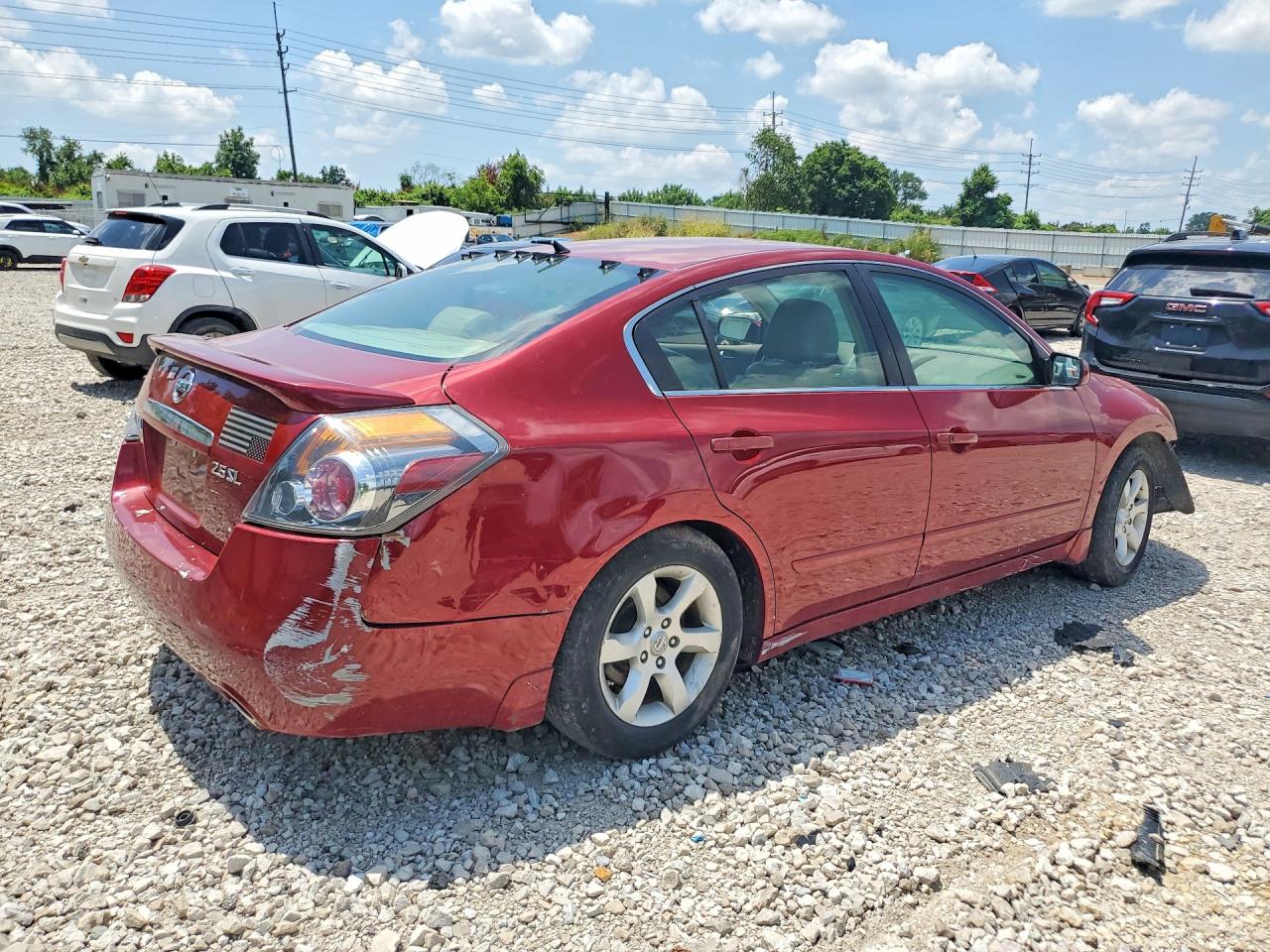 2007 Nissan Altima 2.5 Red vin: 1N4AL21EX7C155994