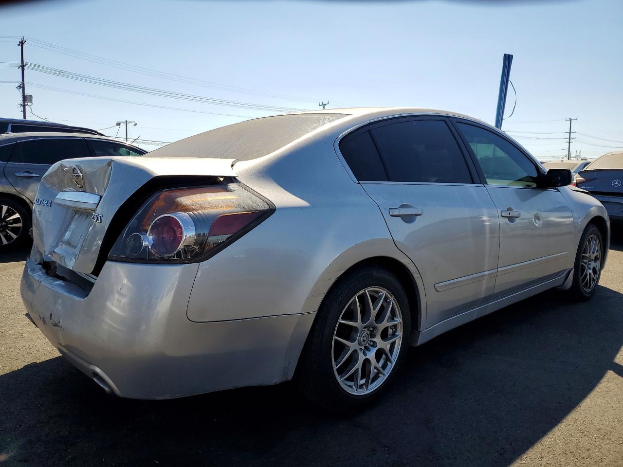 2007 Nissan Altima Серебряный vin: 1N4AL21EX7N483713