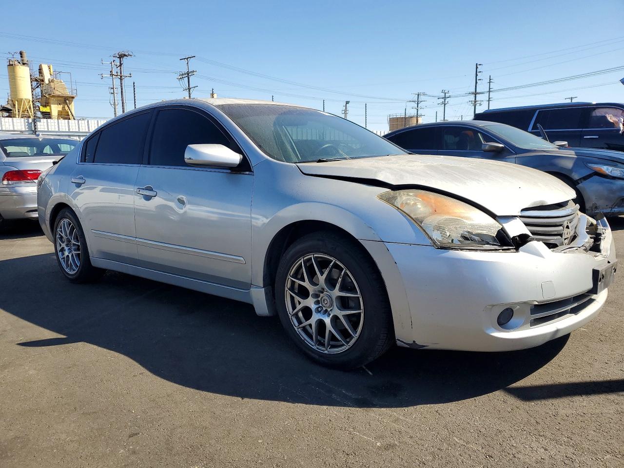 2007 Nissan Altima Серебряный vin: 1N4AL21EX7N483713