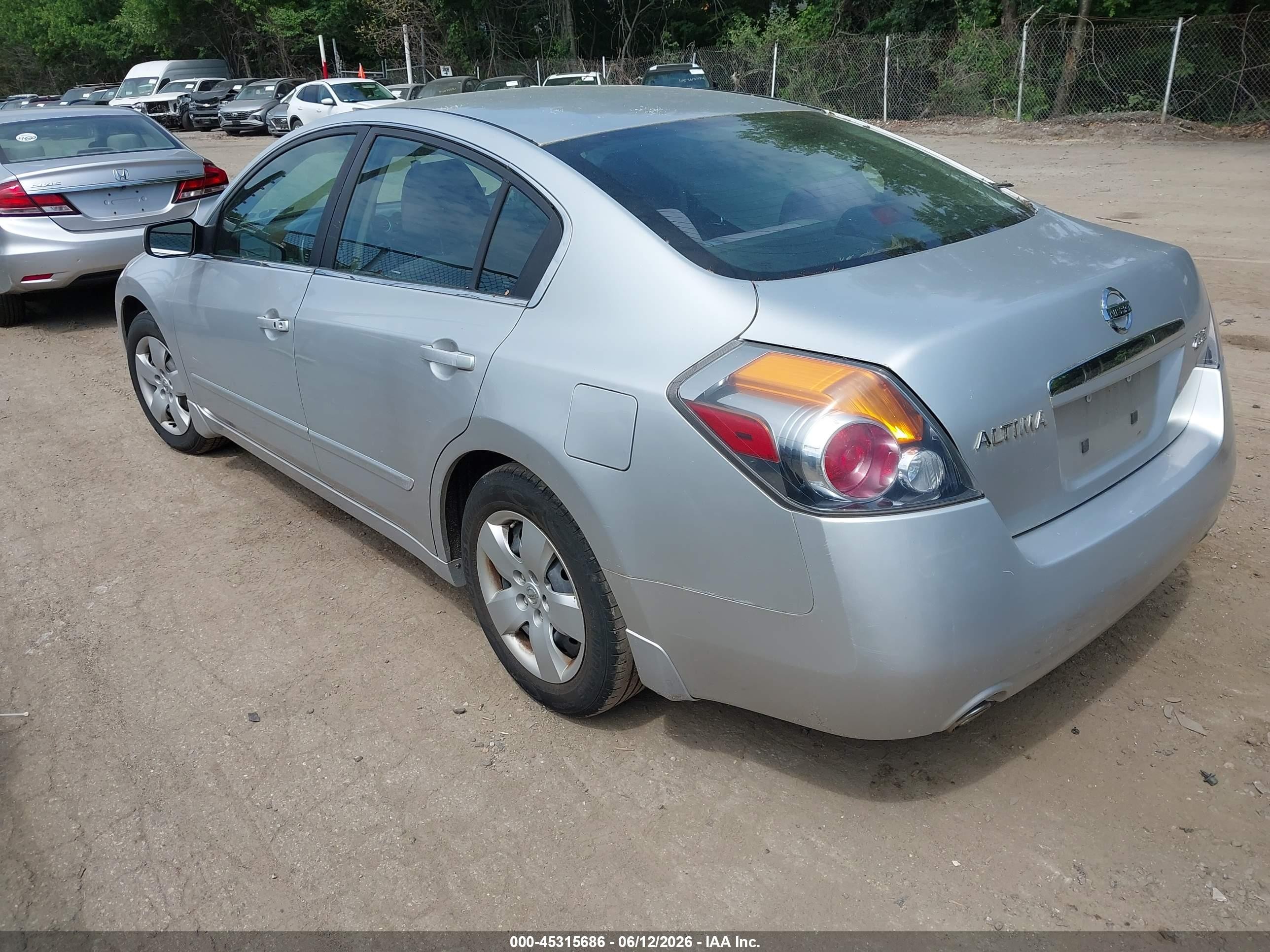 2007 Nissan Altima 2.5 S Silver vin: 1N4AL21EX7N494002
