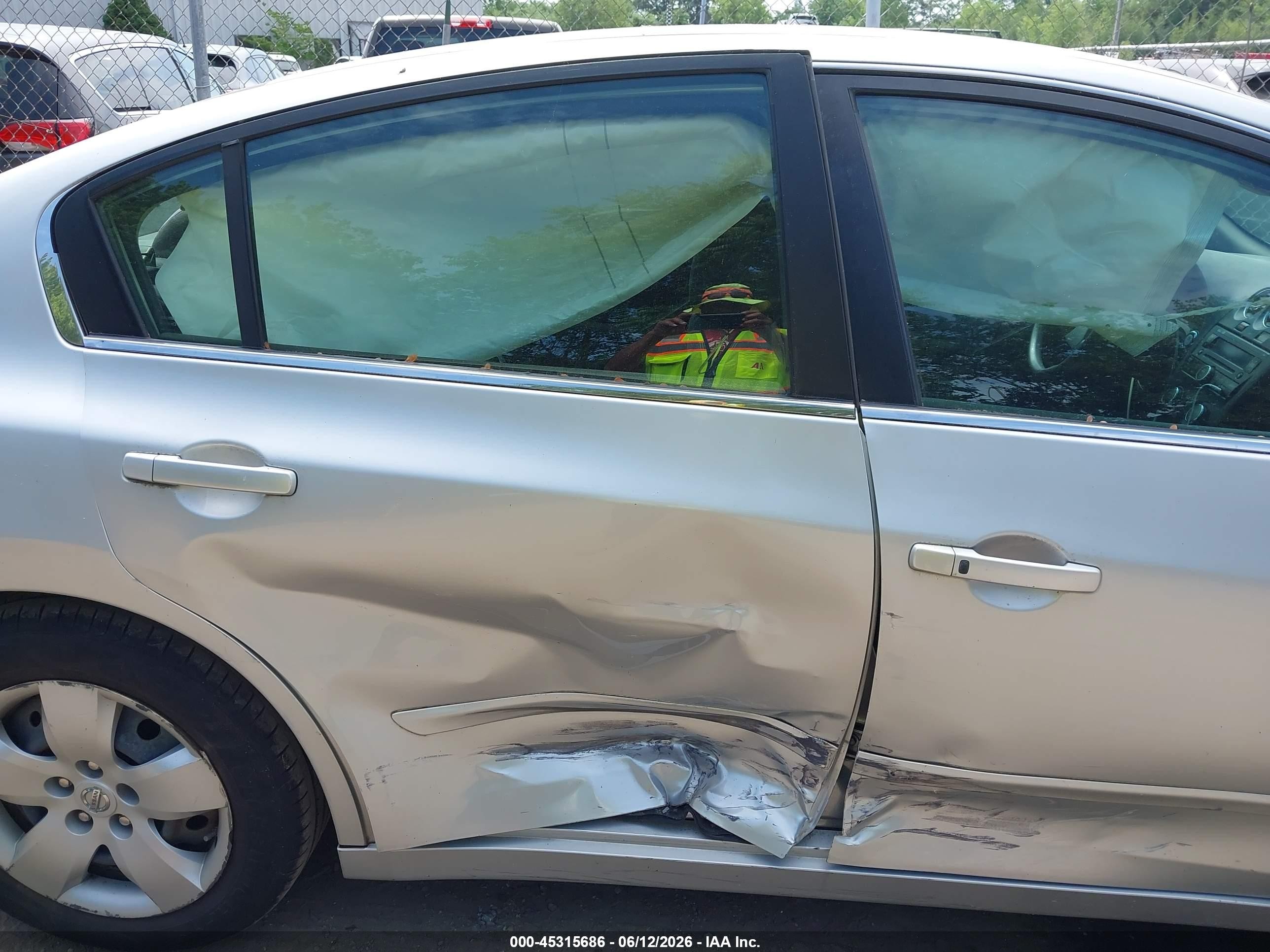 2007 Nissan Altima 2.5 S Silver vin: 1N4AL21EX7N494002