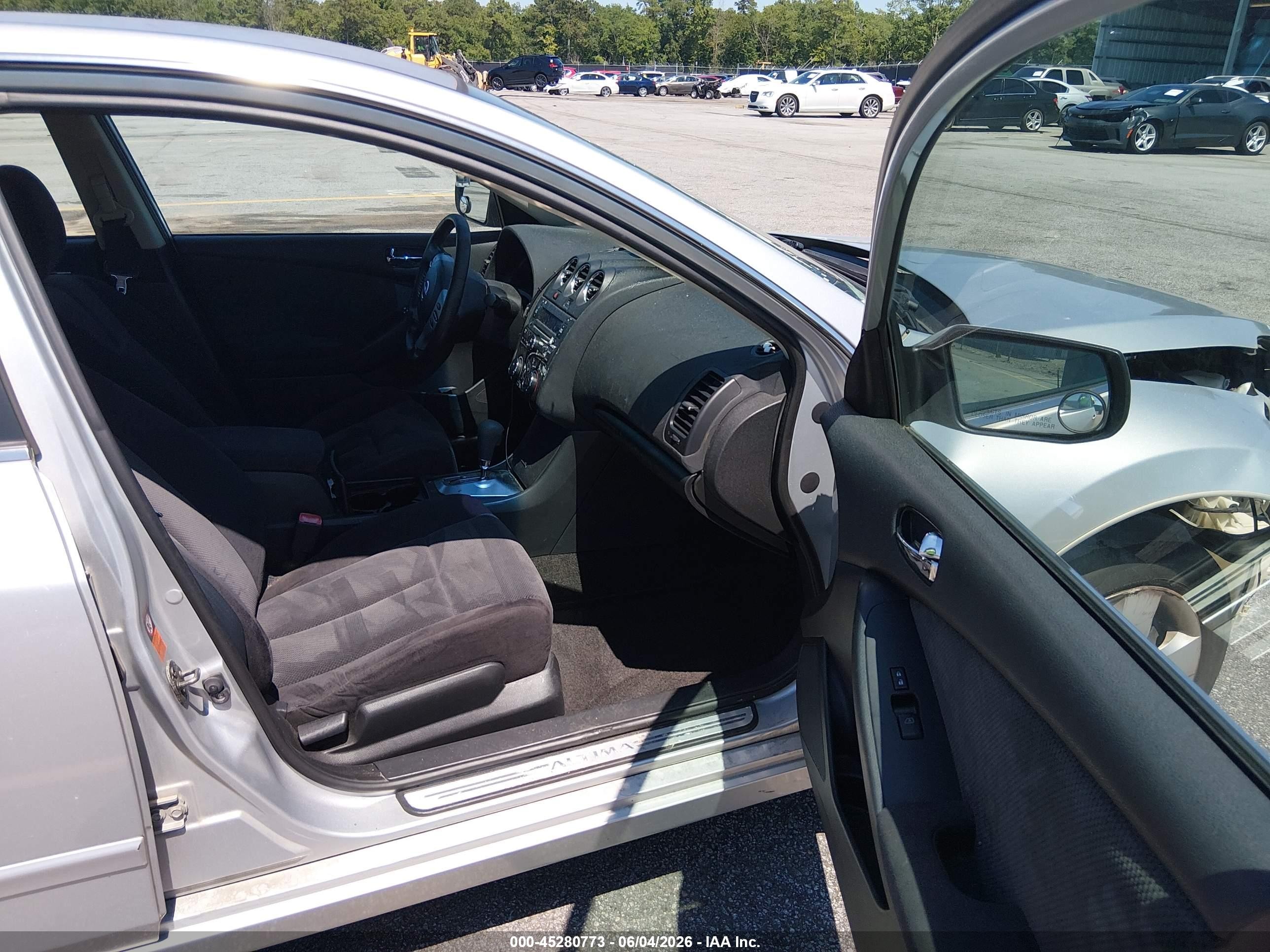 2008 Nissan Altima 2.5 S Silver vin: 1N4AL21EX8C165507