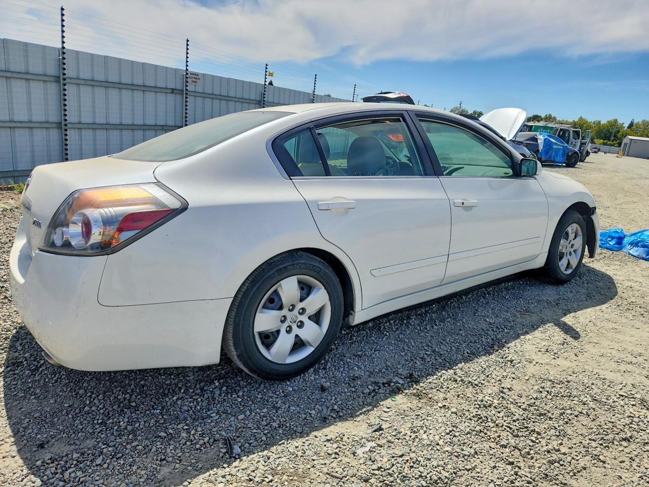 2008 Nissan Altima 2.5 White vin: 1N4AL21EX8C232901