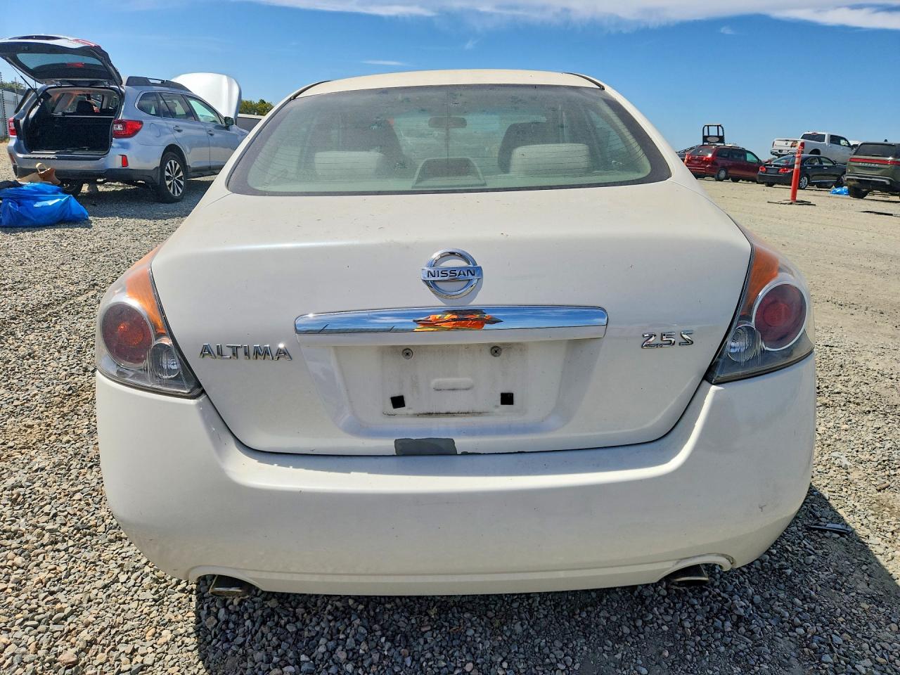 2008 Nissan Altima 2.5 White vin: 1N4AL21EX8C232901