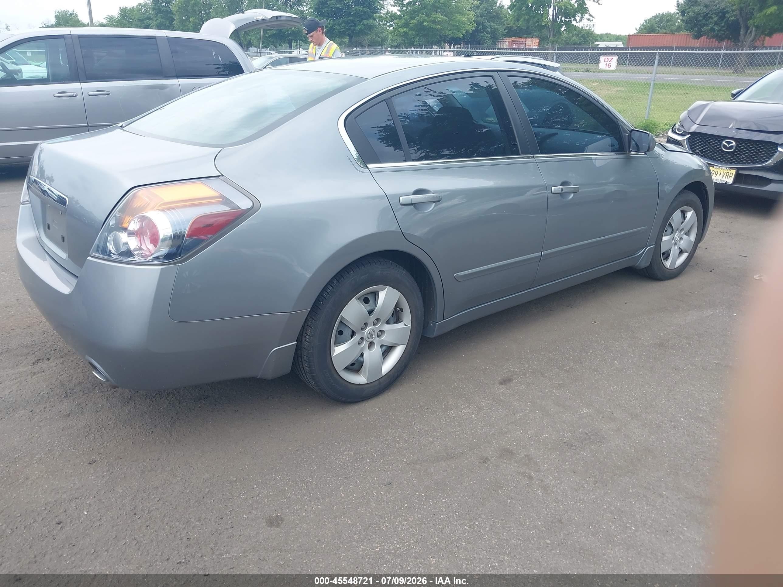 2008 Nissan Altima 2.5 S Silver vin: 1N4AL21EX8N400847