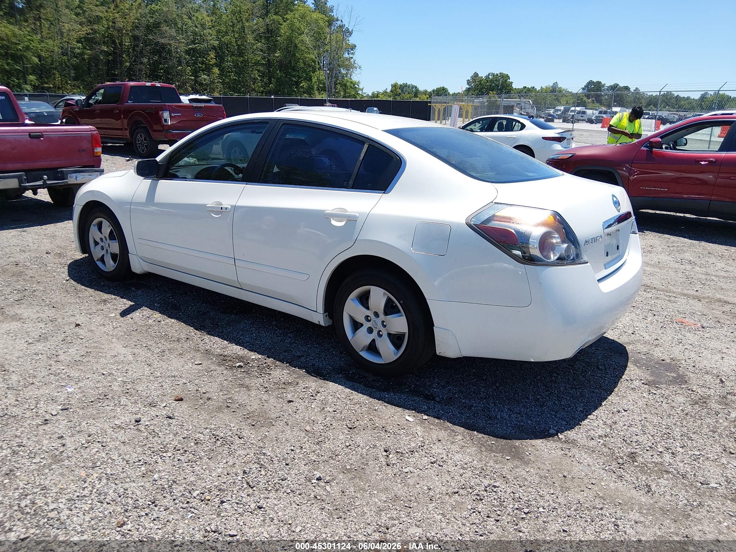 2008 Nissan Altima 2.5 S White vin: 1N4AL21EX8N417373
