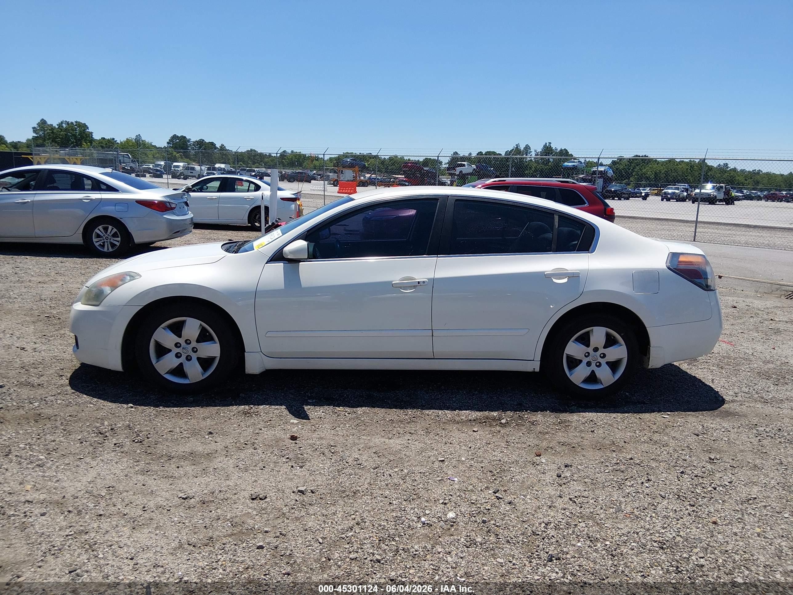 2008 Nissan Altima 2.5 S White vin: 1N4AL21EX8N417373
