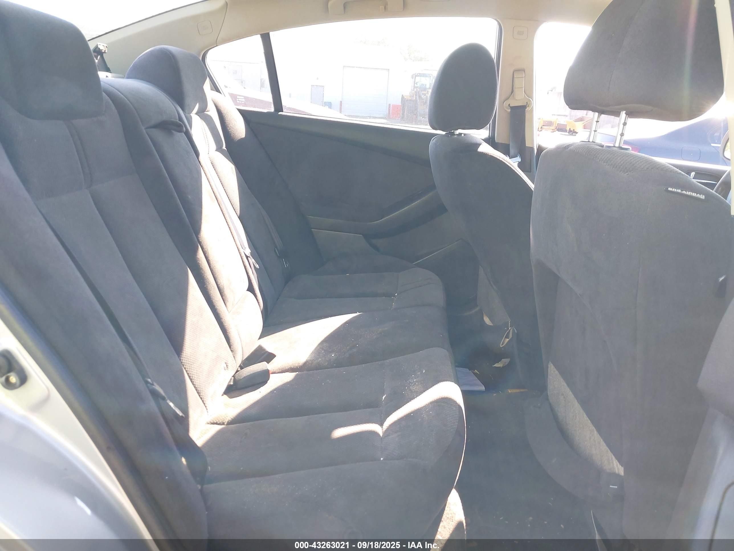 2008 Nissan Altima 2.5 S Silver vin: 1N4AL21EX8N527243