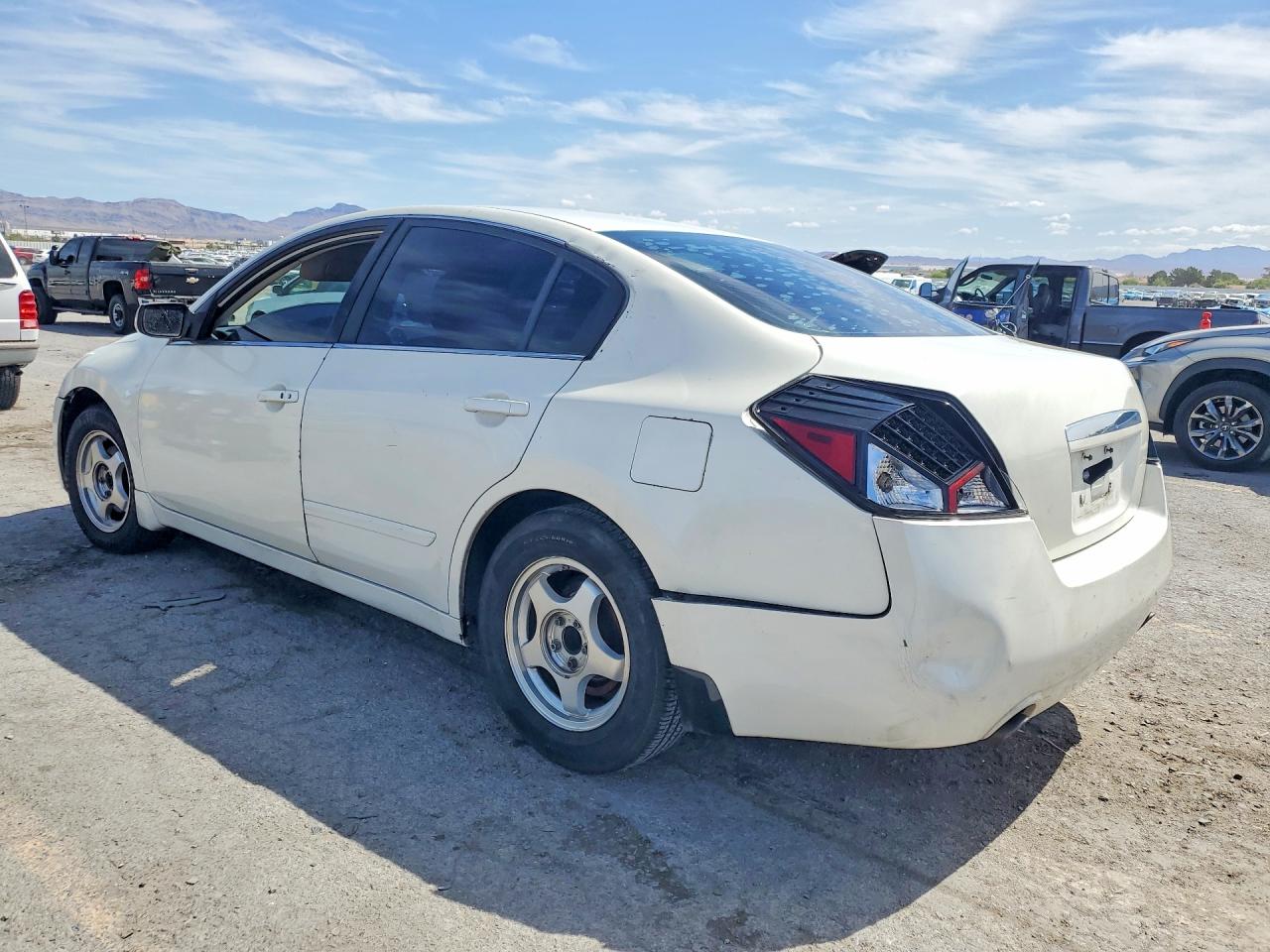 2008 Nissan Altima 2.5/2.5s White vin: 1N4AL21EX8N556080