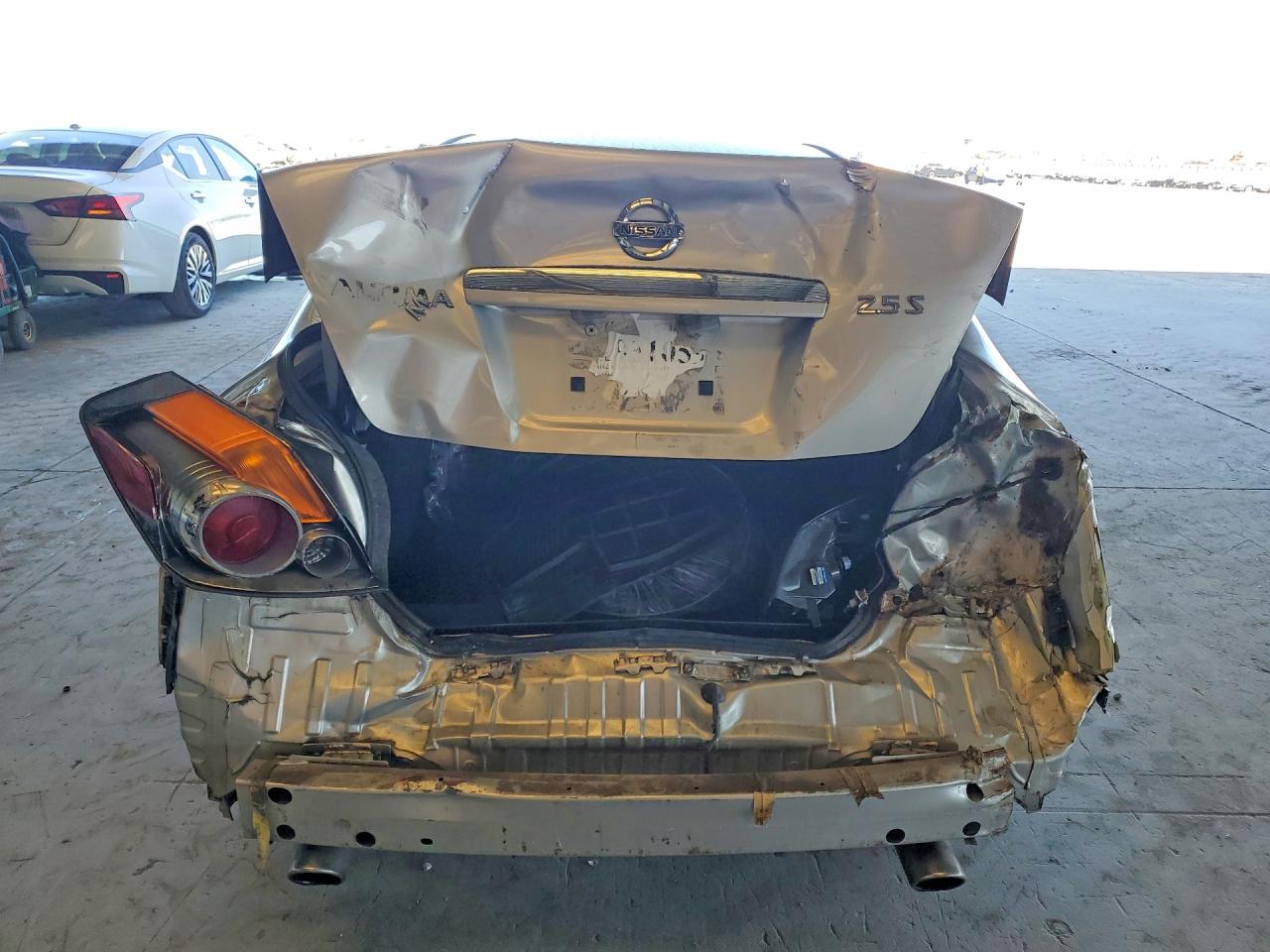 2009 Nissan Altima 2.5 Silver vin: 1N4AL21EX9C175696