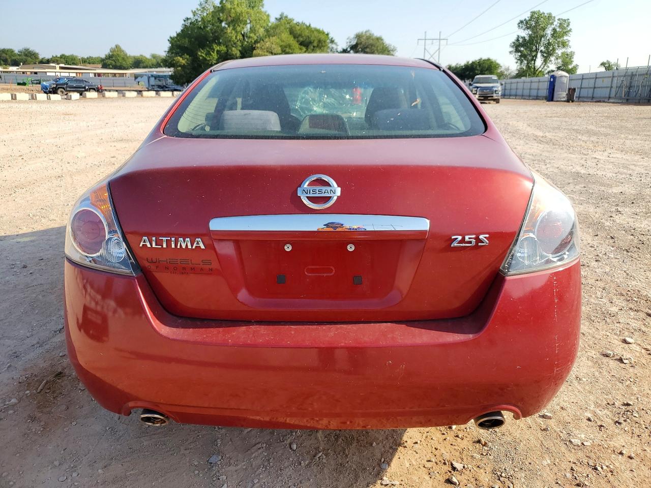 2009 Nissan Altima 2.5 Red vin: 1N4AL21EX9N456417