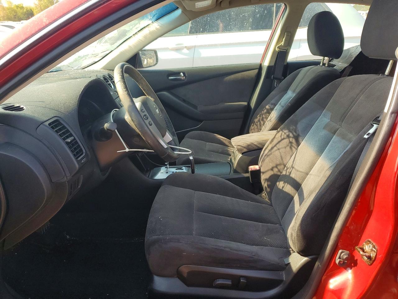 2009 Nissan Altima 2.5 Red vin: 1N4AL21EX9N456417