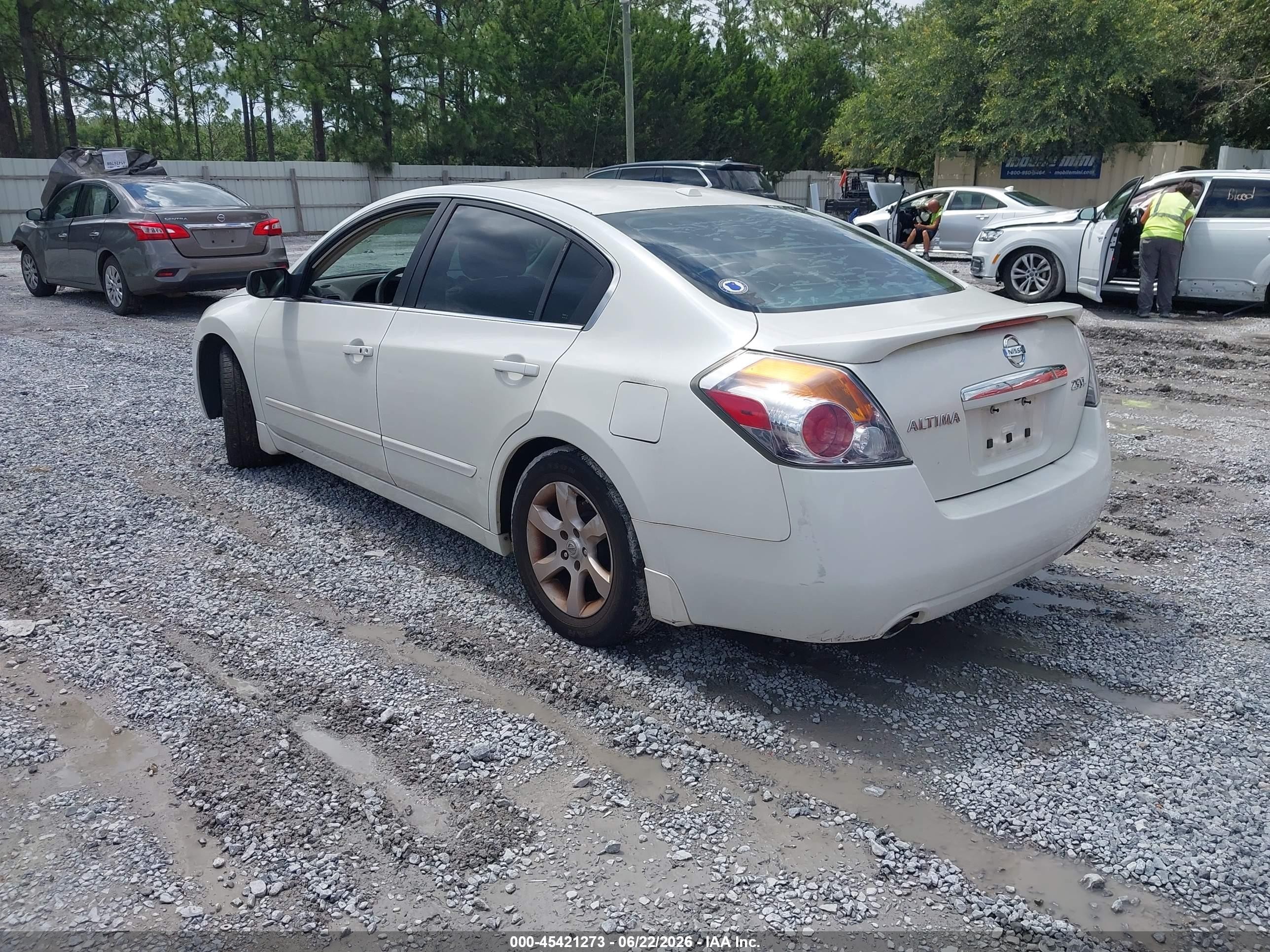 2009 Nissan Altima 2.5 S White vin: 1N4AL21EX9N523307
