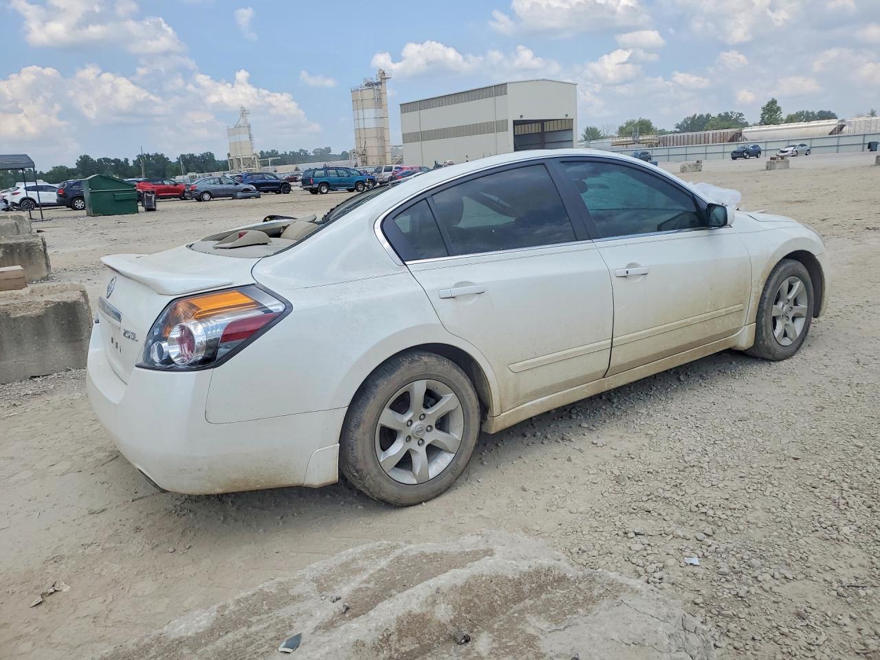 2009 Nissan Altima 2.5 White vin: 1N4AL21EX9N548028