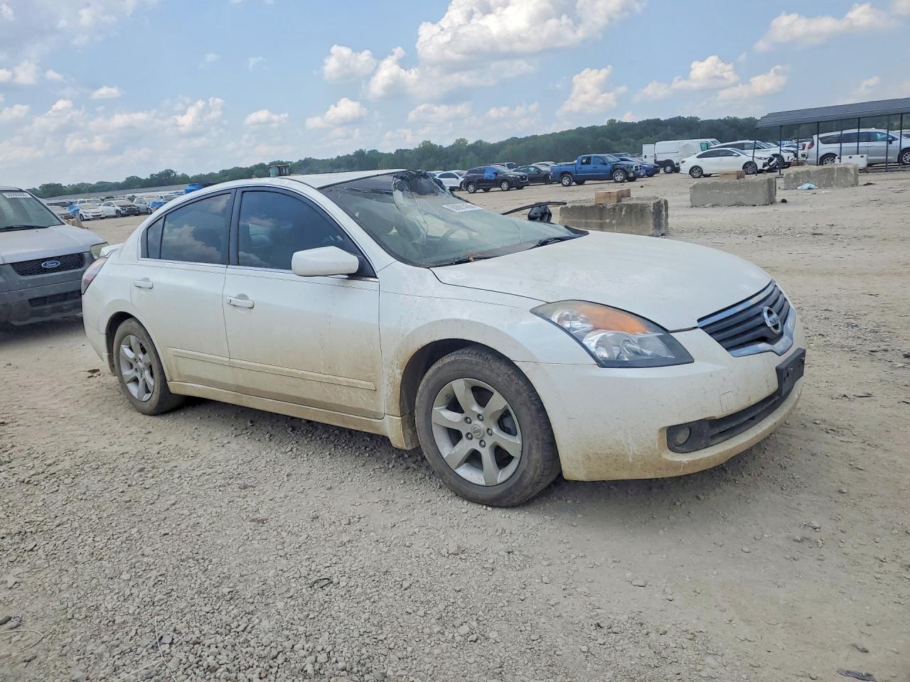 2009 Nissan Altima 2.5 White vin: 1N4AL21EX9N548028