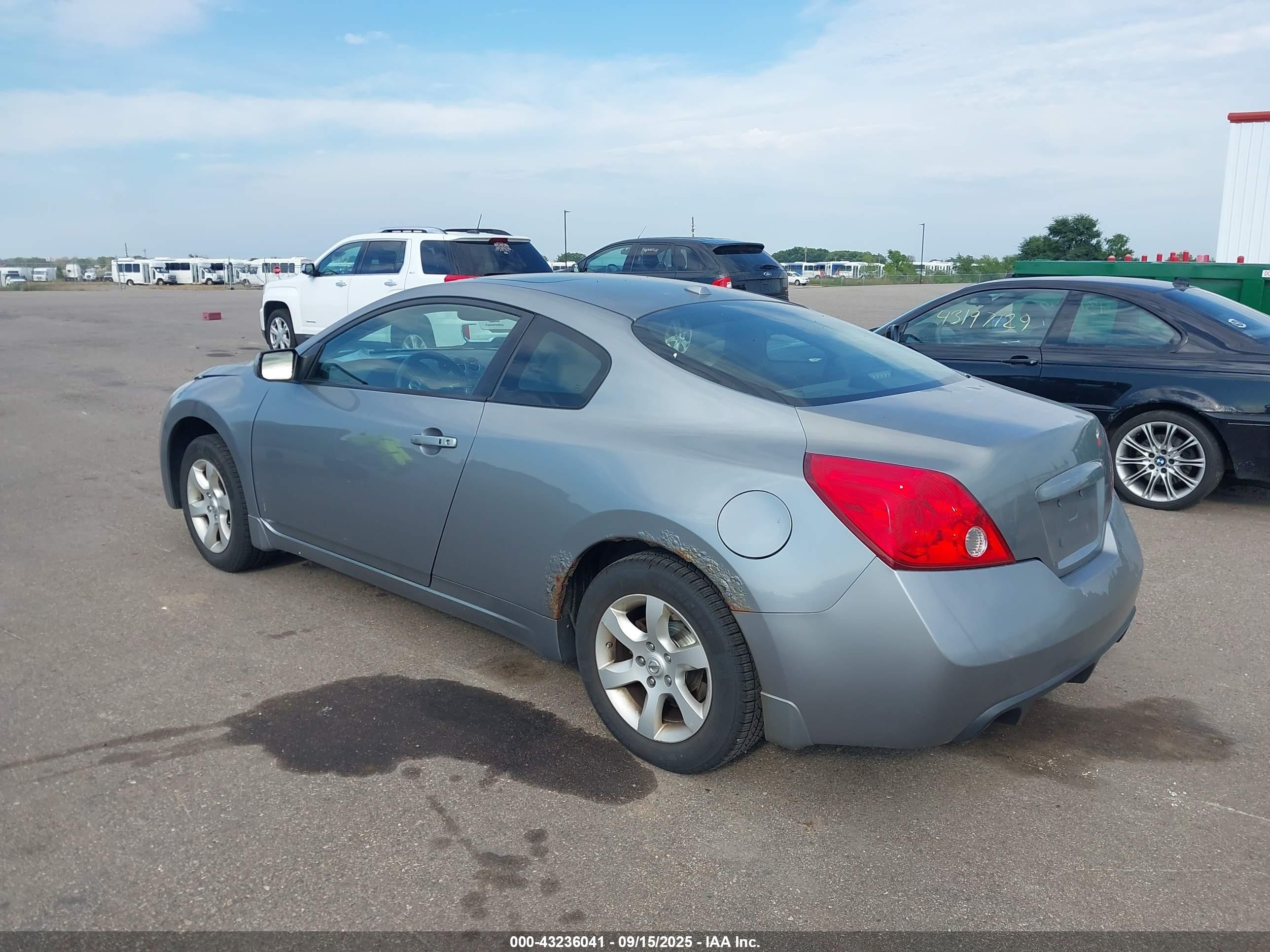 2008 Nissan Altima 2.5 S Silver vin: 1N4AL24E08C118529