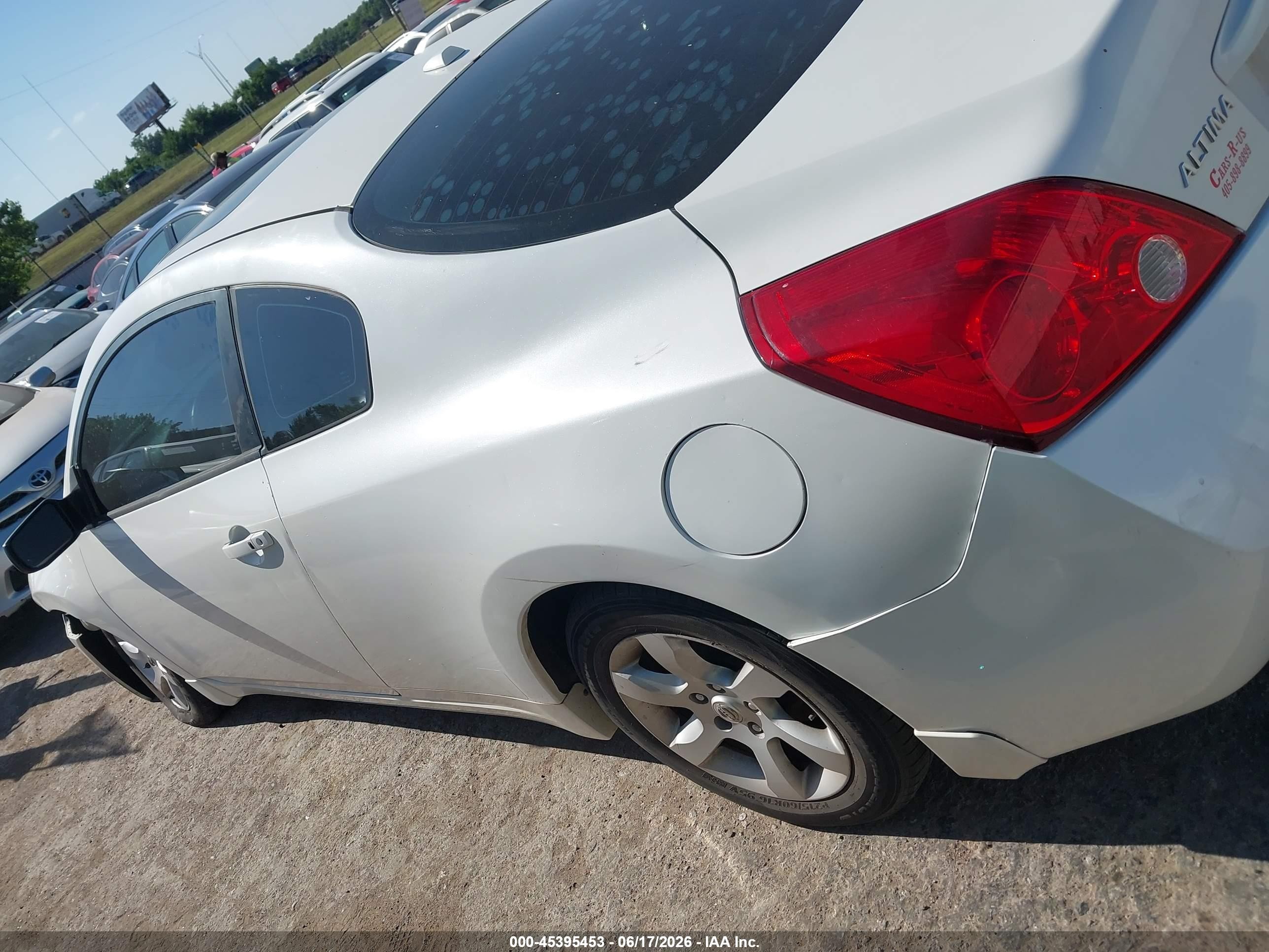 2009 Nissan Altima 2.5 S White vin: 1N4AL24E09C152908