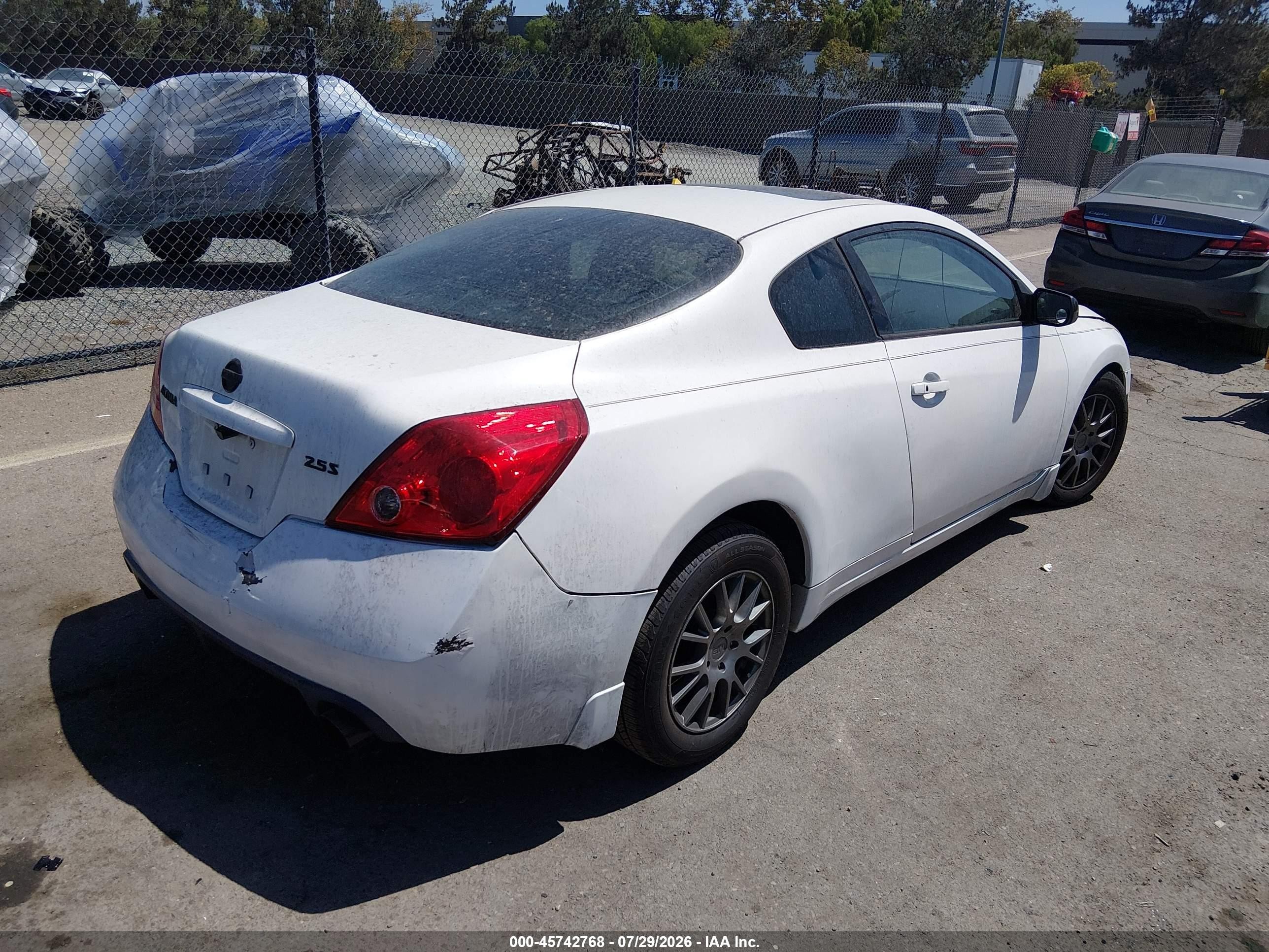 2009 Nissan Altima 2.5 S White vin: 1N4AL24E19C172181