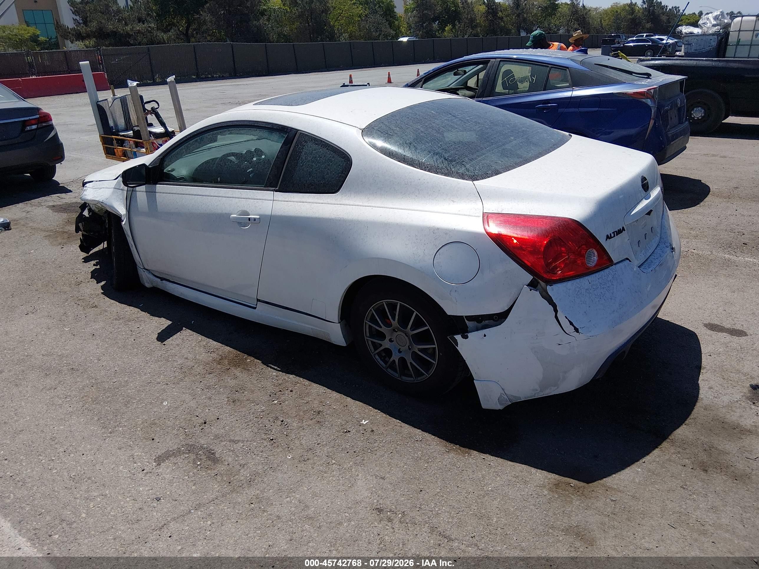 2009 Nissan Altima 2.5 S White vin: 1N4AL24E19C172181