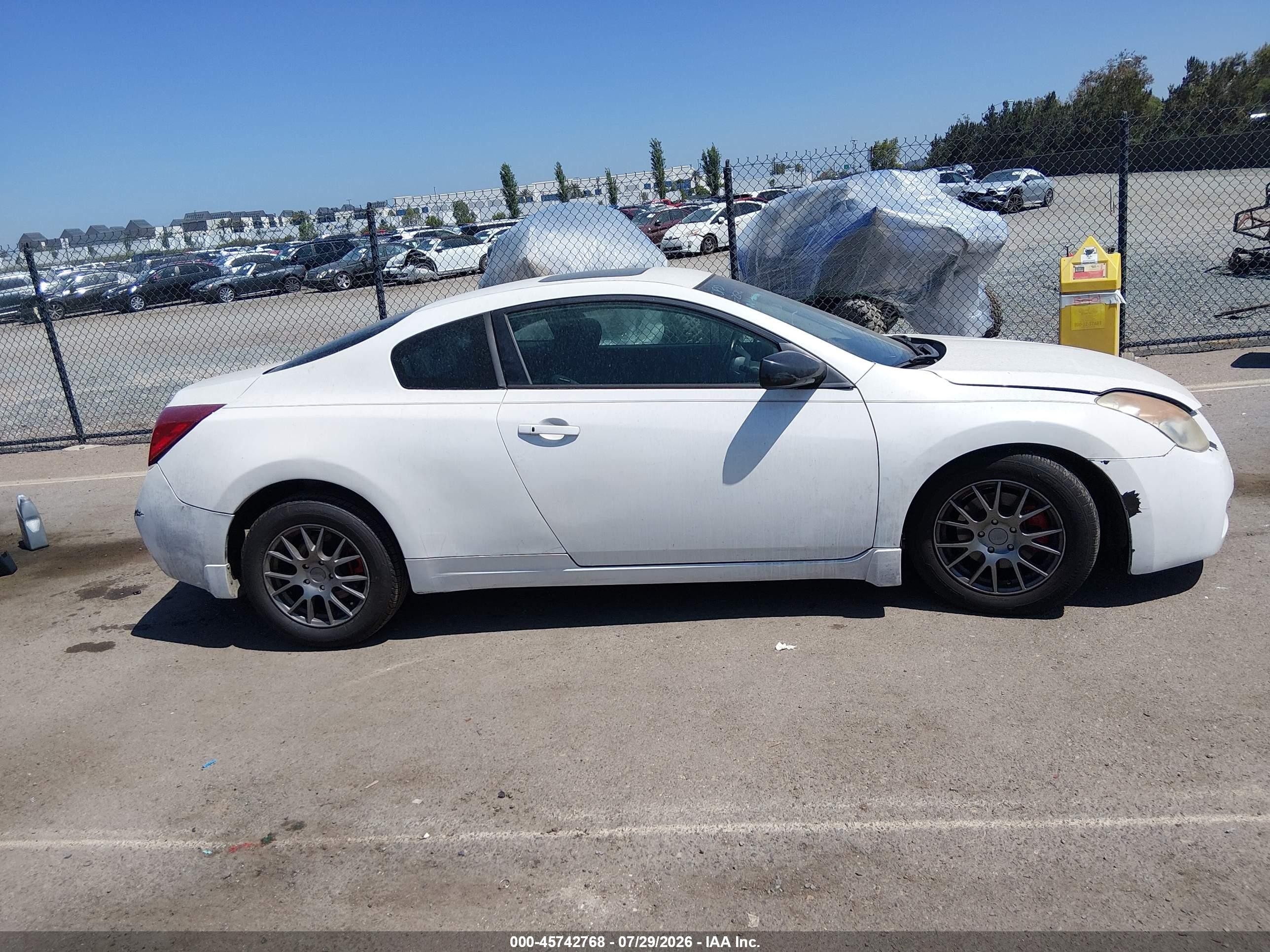 2009 Nissan Altima 2.5 S White vin: 1N4AL24E19C172181