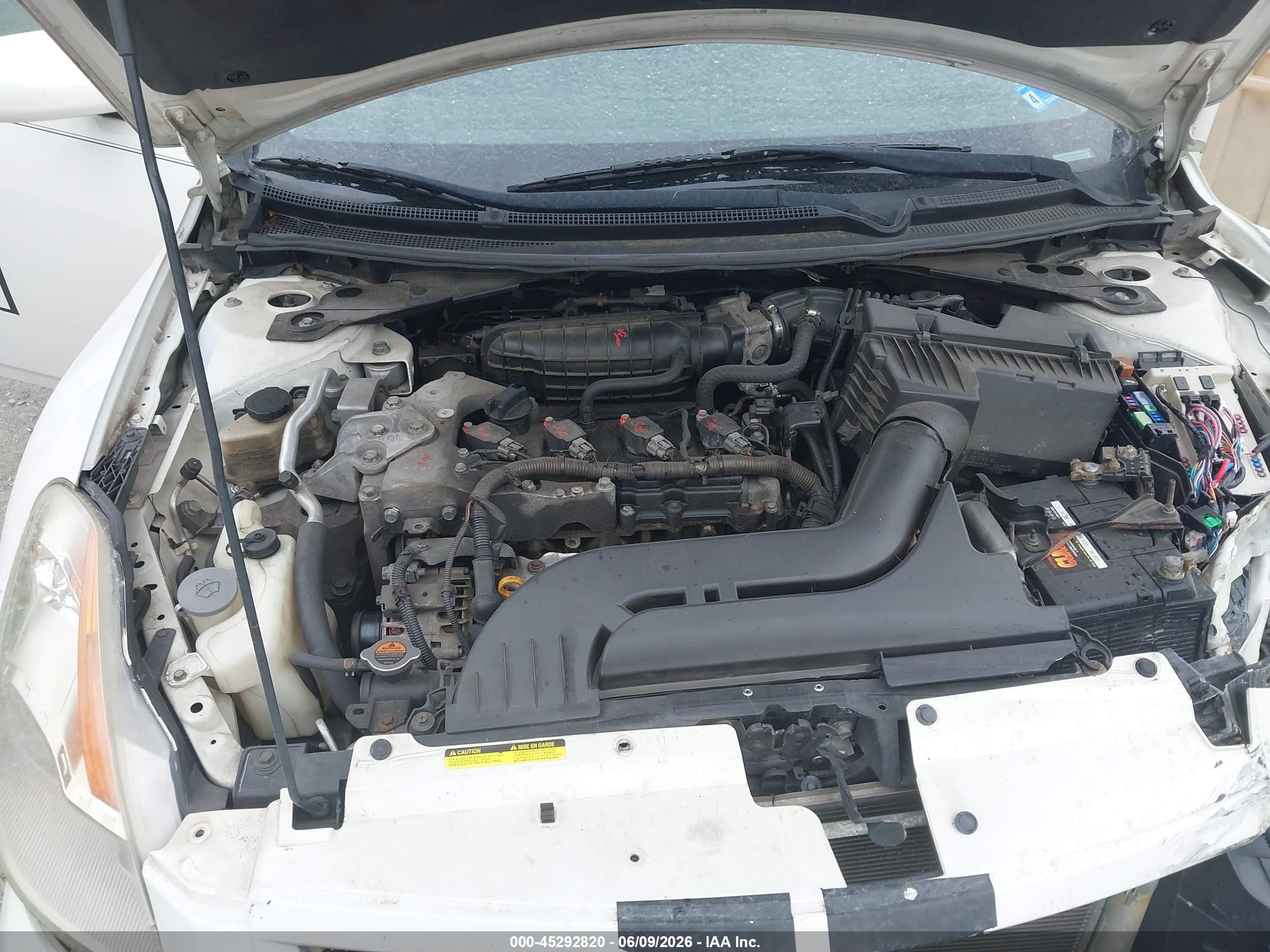 2009 Nissan Altima 2.5 S White vin: 1N4AL24E19C190079