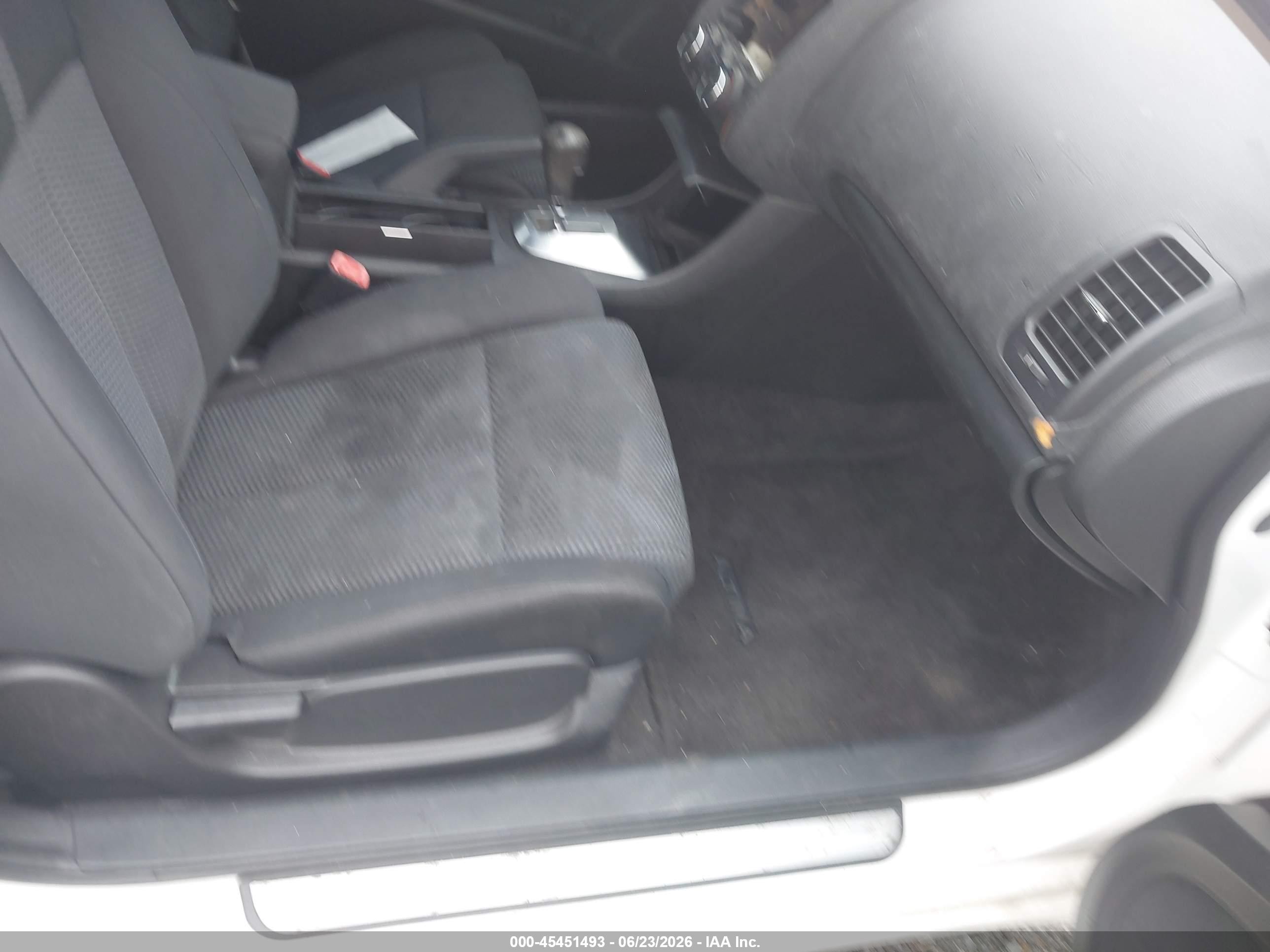 2008 Nissan Altima 2.5 S White vin: 1N4AL24E28C138734