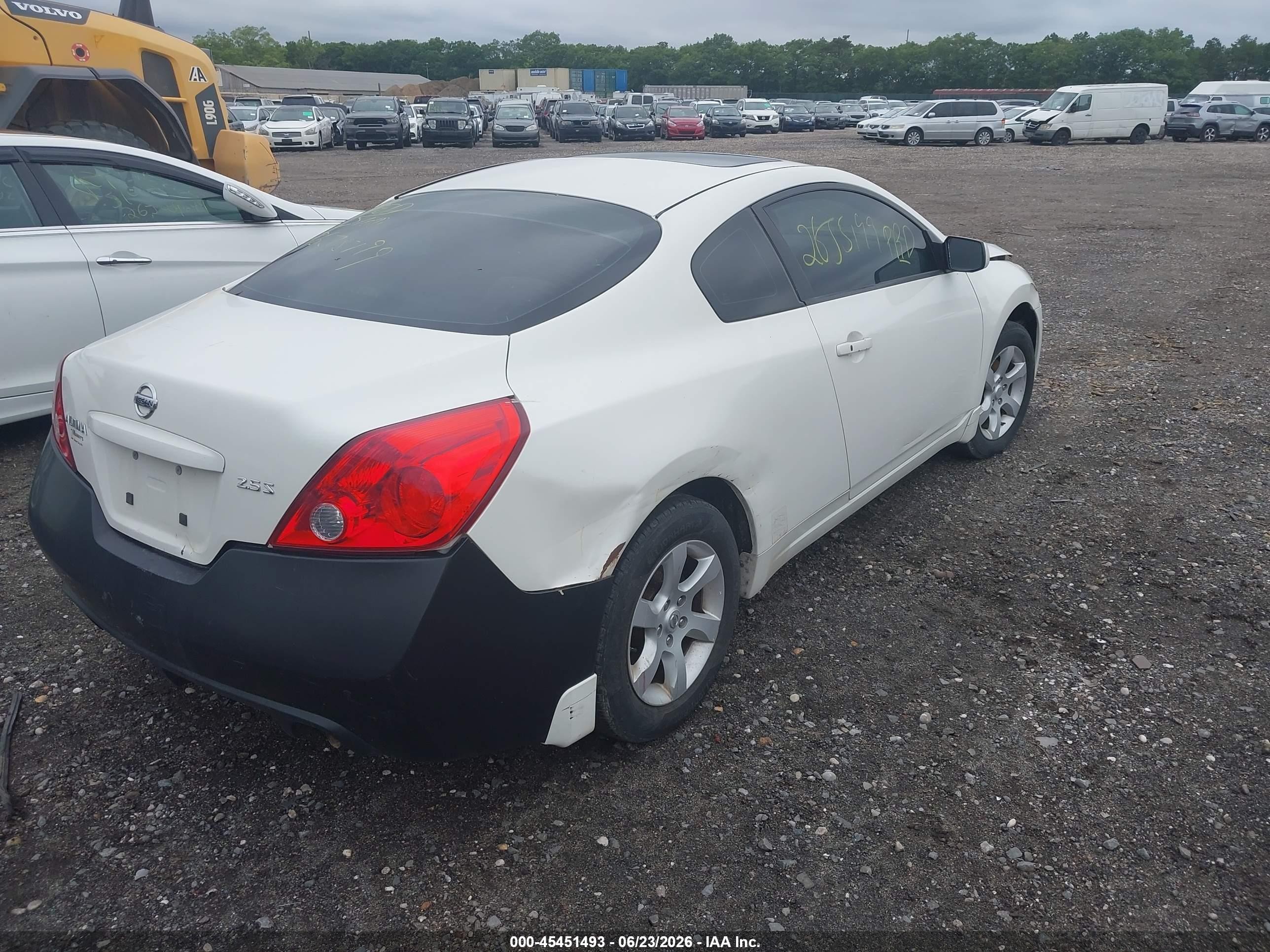 2008 Nissan Altima 2.5 S White vin: 1N4AL24E28C138734