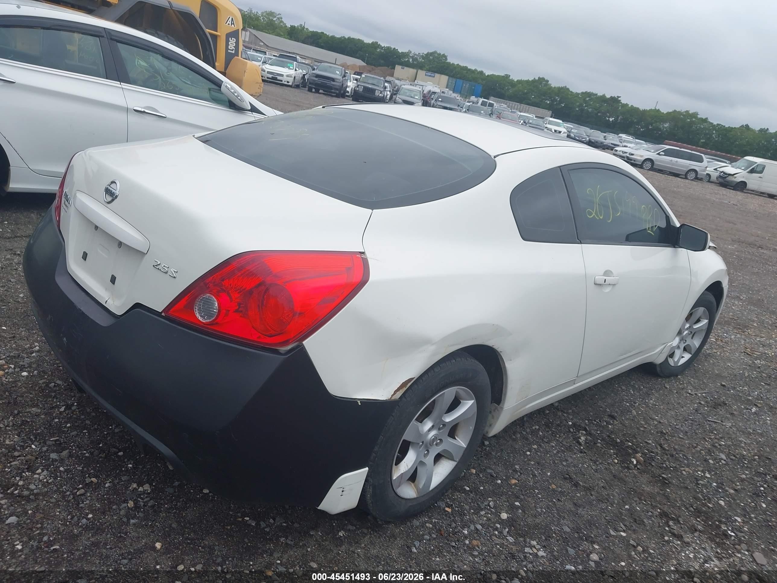 2008 Nissan Altima 2.5 S White vin: 1N4AL24E28C138734