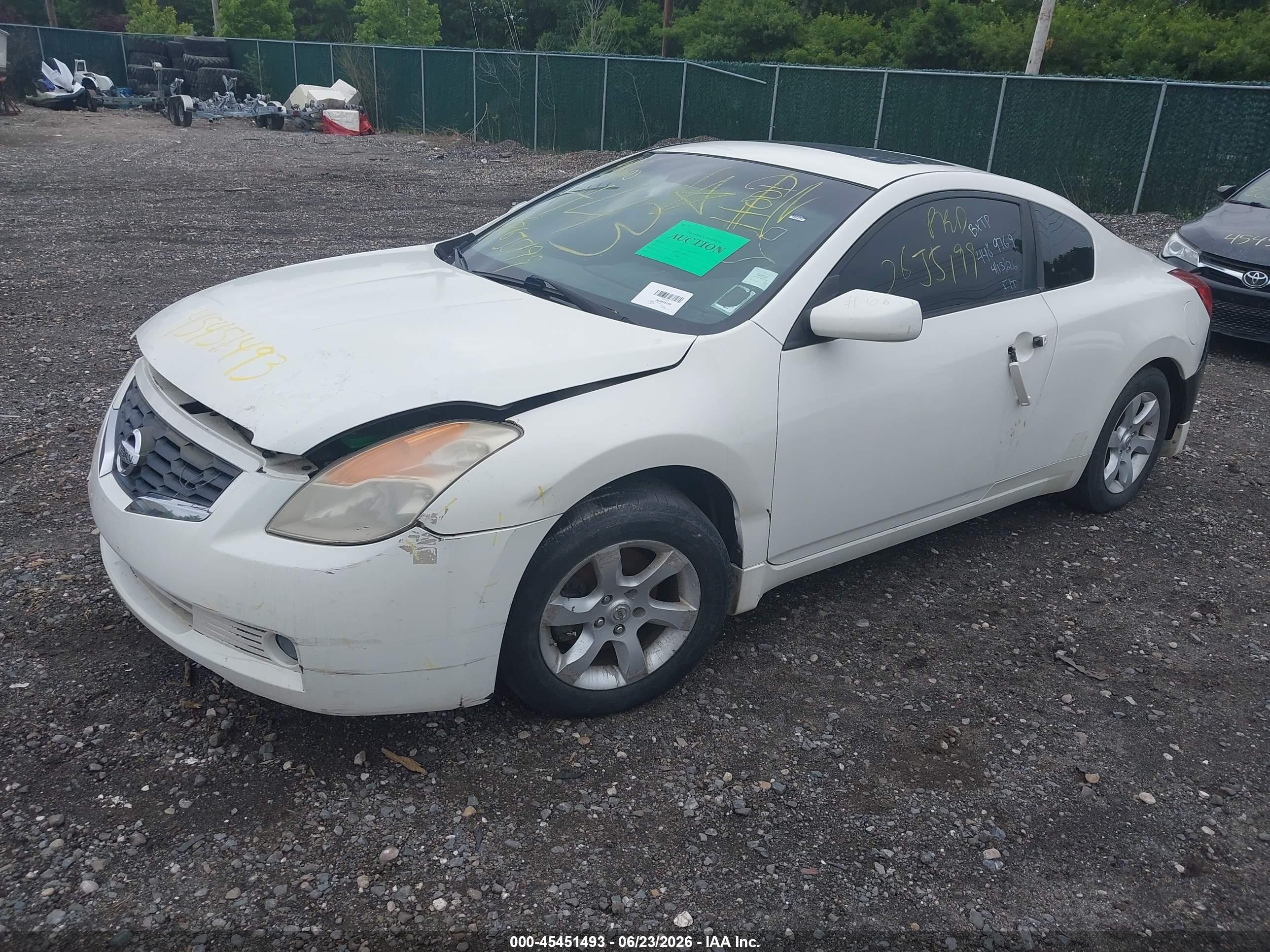 2008 Nissan Altima 2.5 S White vin: 1N4AL24E28C138734