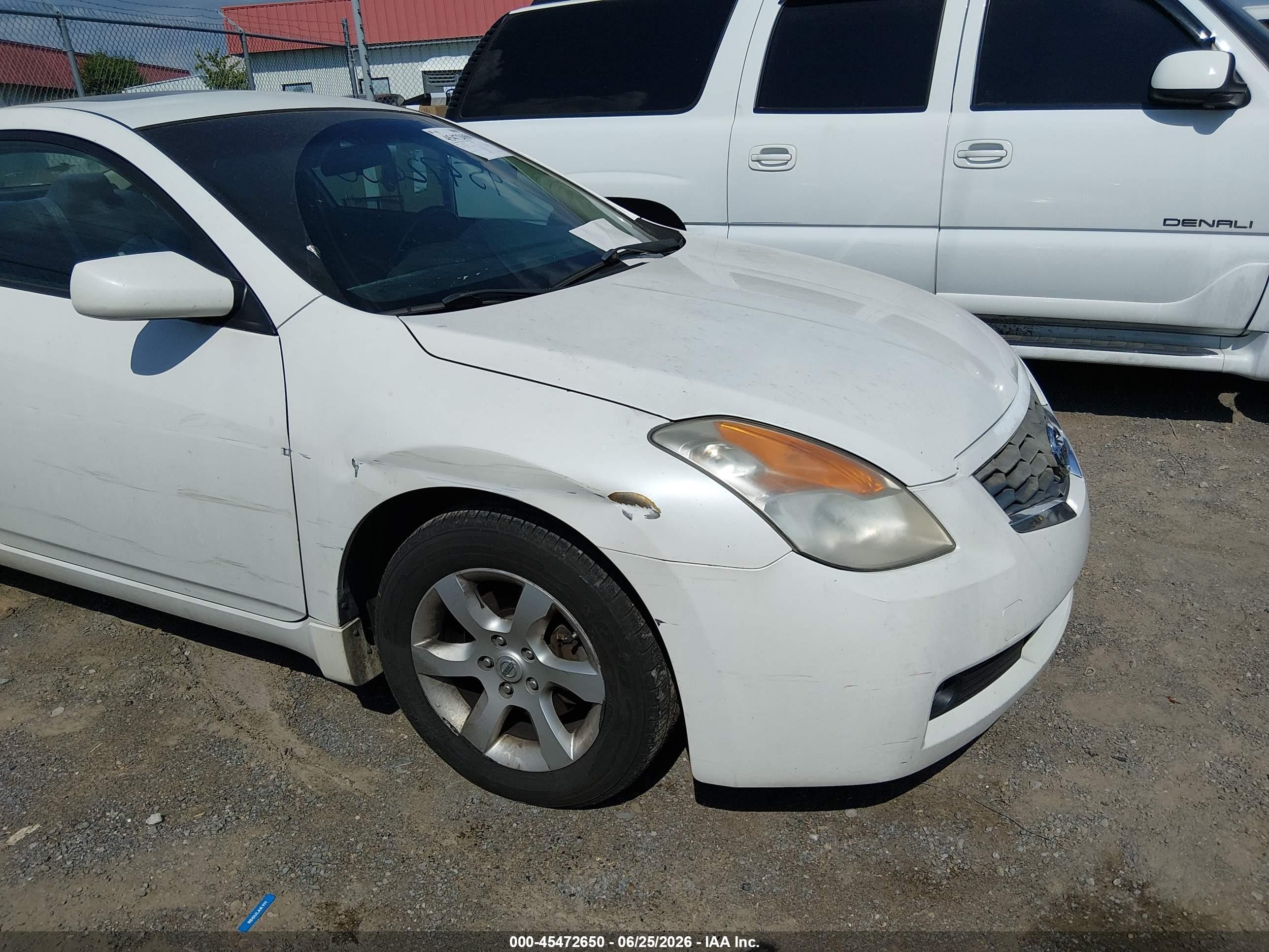 2008 Nissan Altima 2.5 S White vin: 1N4AL24E28C169272