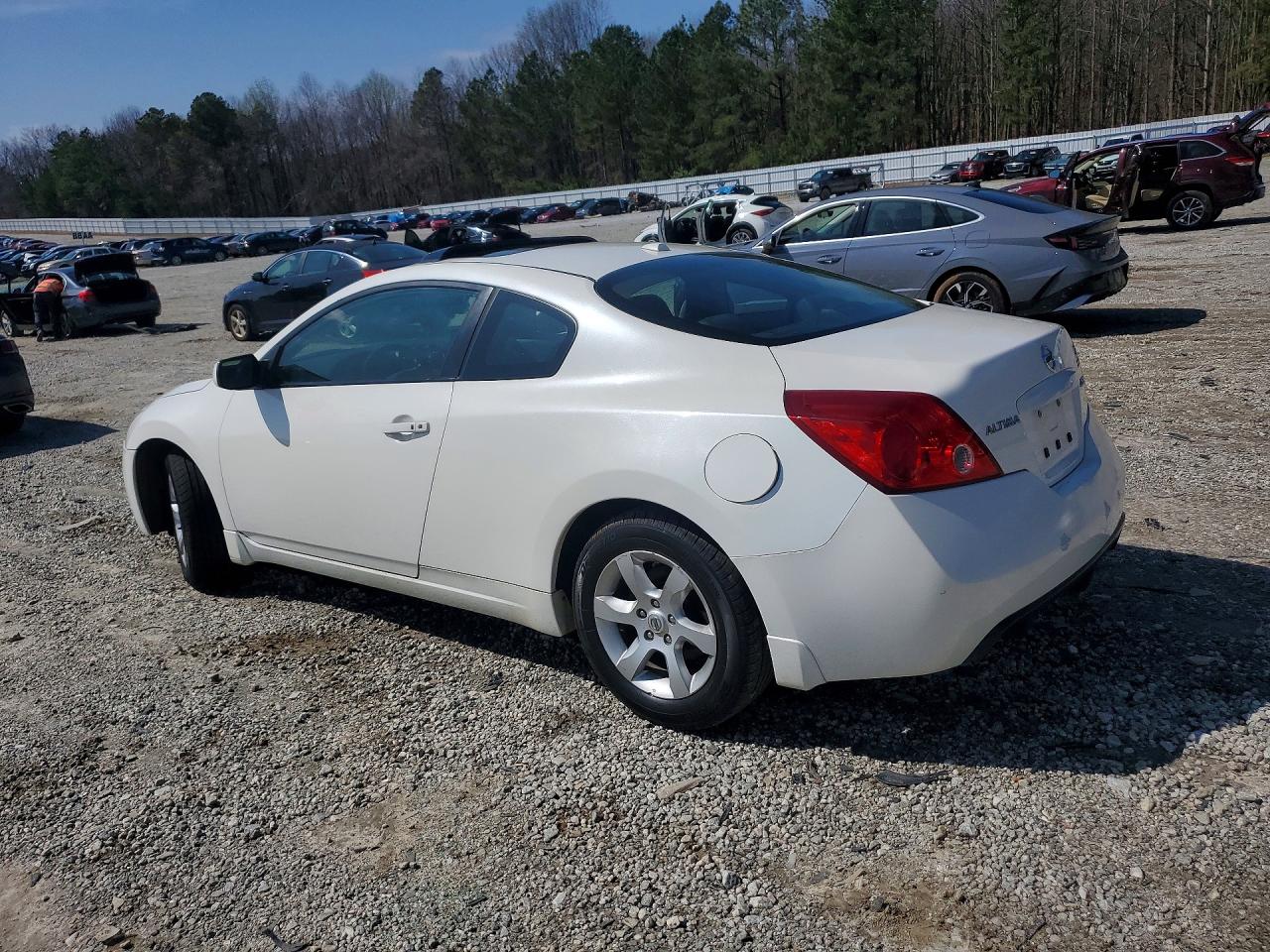 2009 Nissan Altima 2.5s White vin: 1N4AL24E29C198577