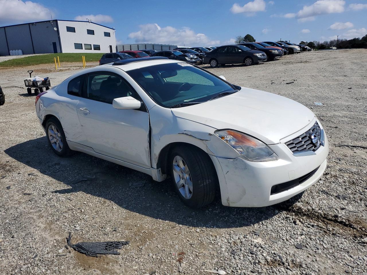 2009 Nissan Altima 2.5s White vin: 1N4AL24E29C198577