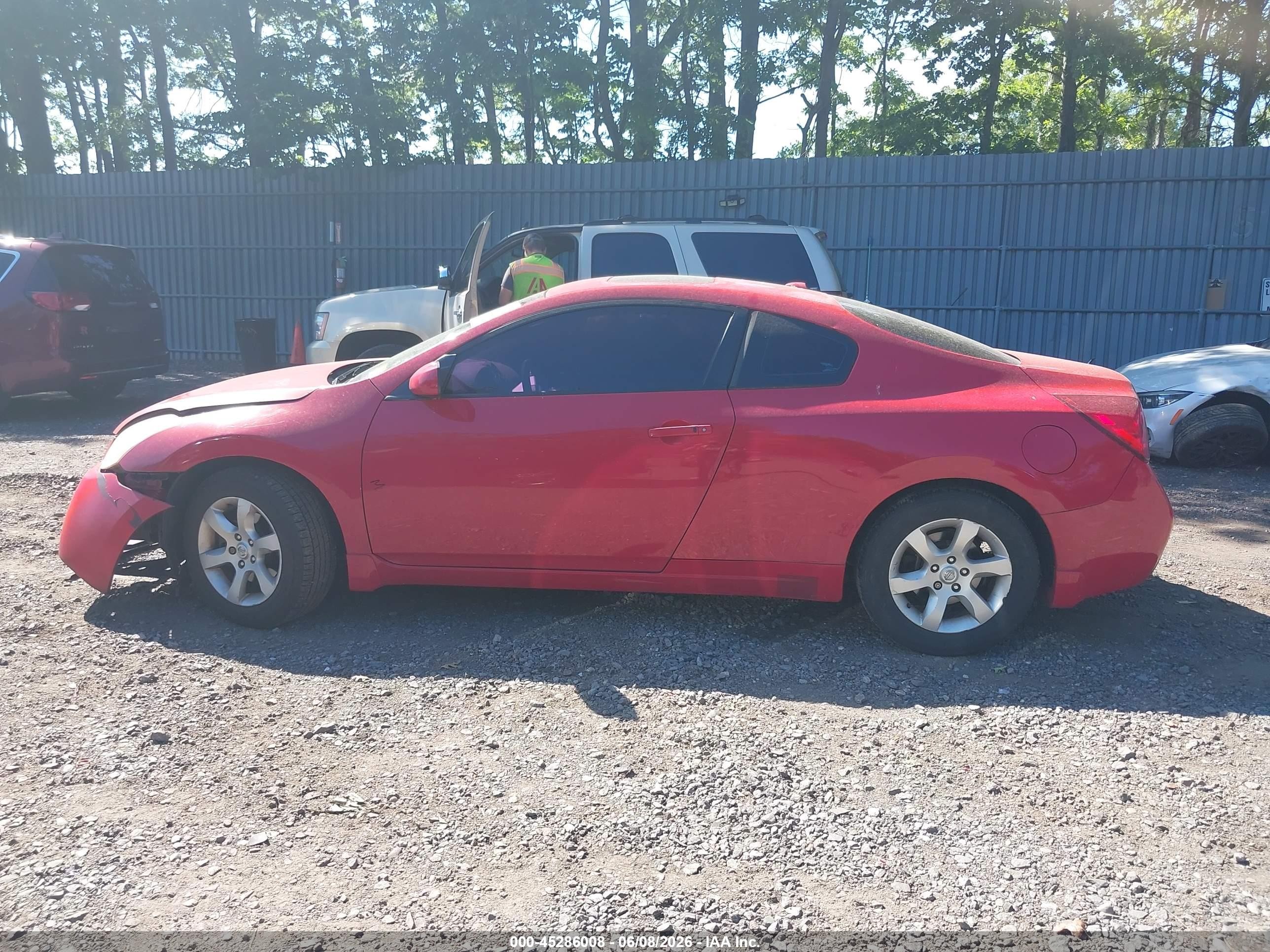 2008 Nissan Altima 2.5s Red vin: 1N4AL24E88C106922