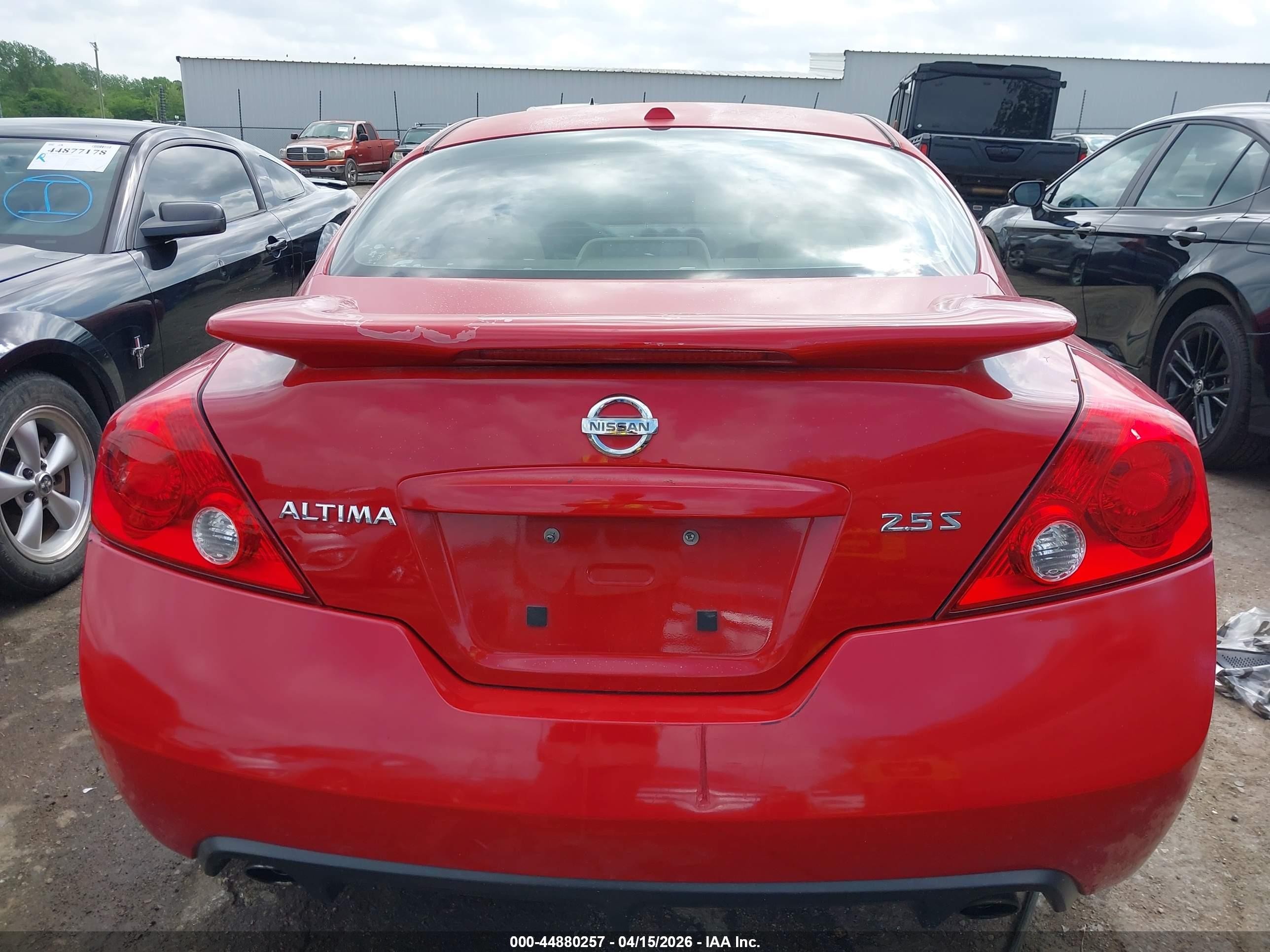 2008 Nissan Altima 2.5 S Red vin: 1N4AL24E88C183533