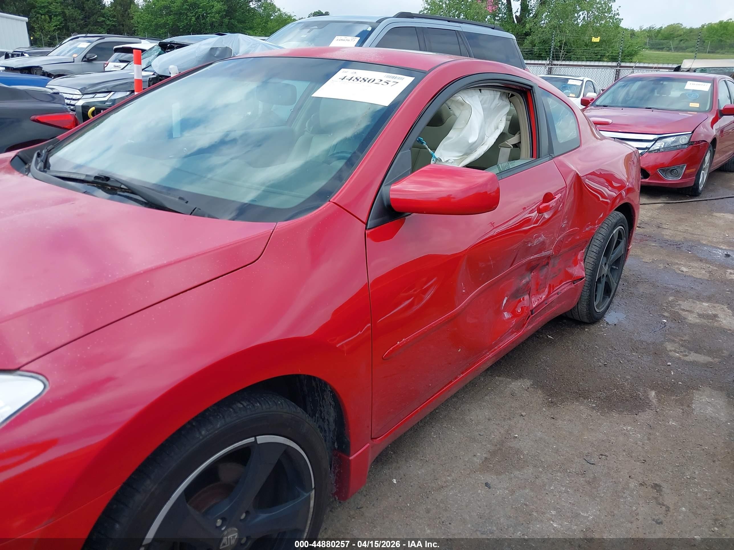 2008 Nissan Altima 2.5 S Red vin: 1N4AL24E88C183533