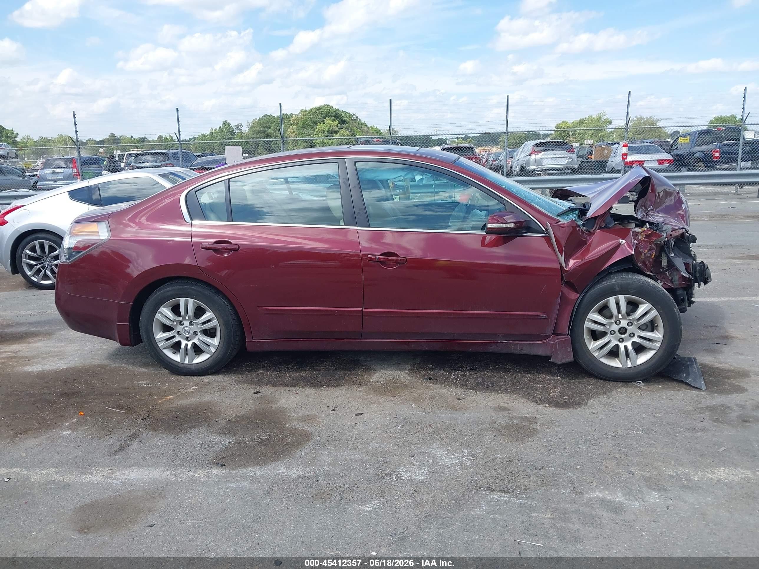 2010 Nissan Altima 2.5 S Burgundy vin: 1N4AL2AP0AC167371