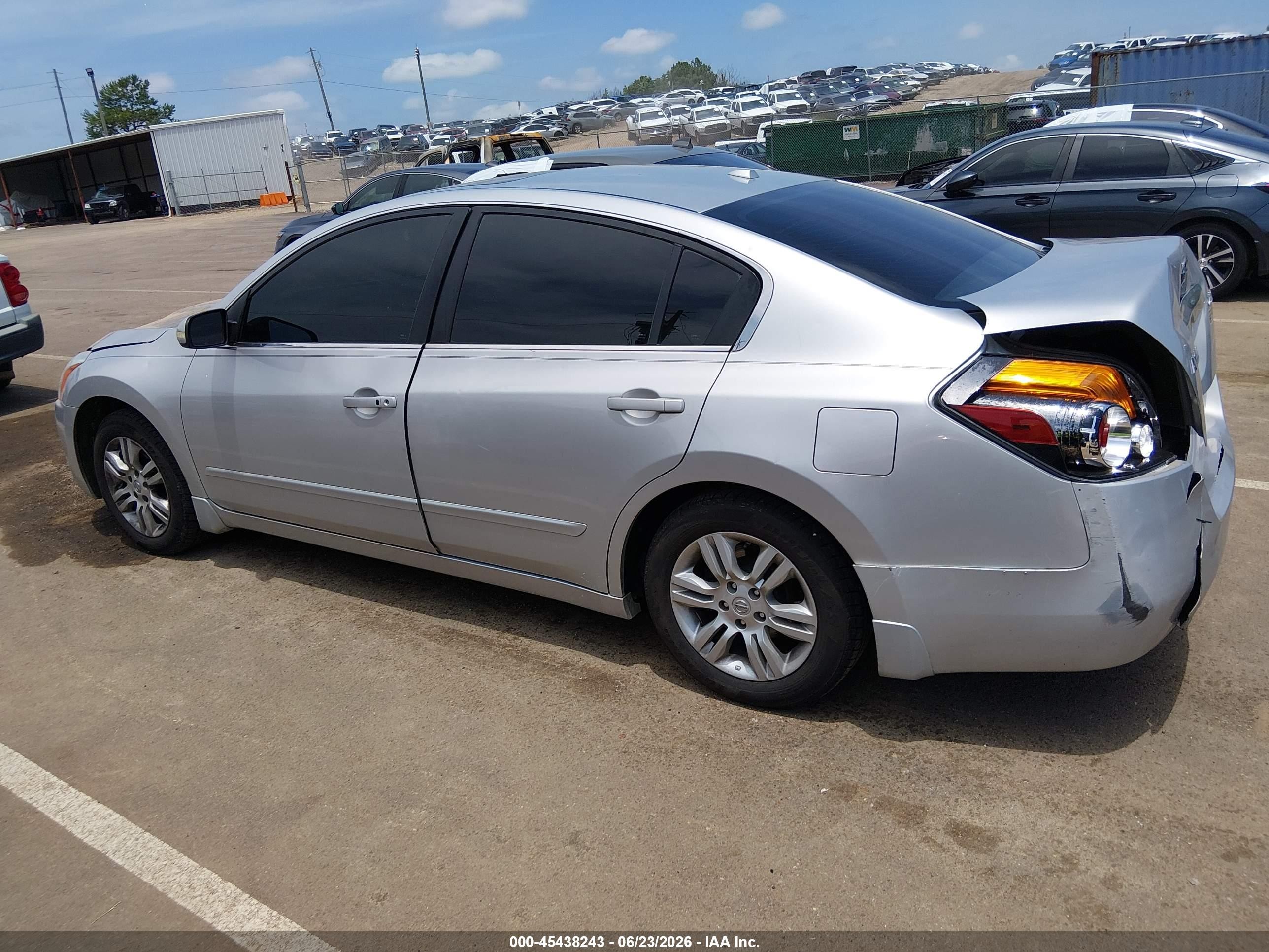 2010 Nissan Altima 2.5 S Silver vin: 1N4AL2AP0AC186910